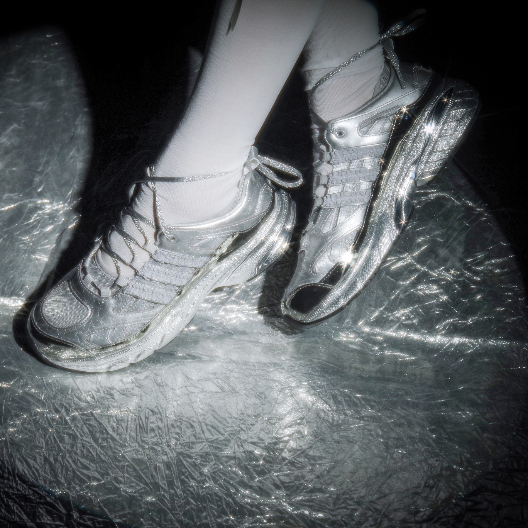 adidas ADISTAR POSE