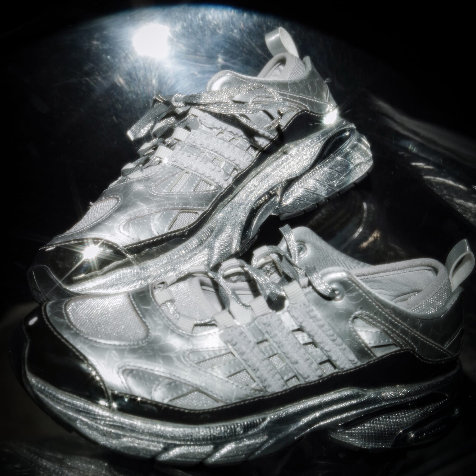 adidas ADISTAR POSE