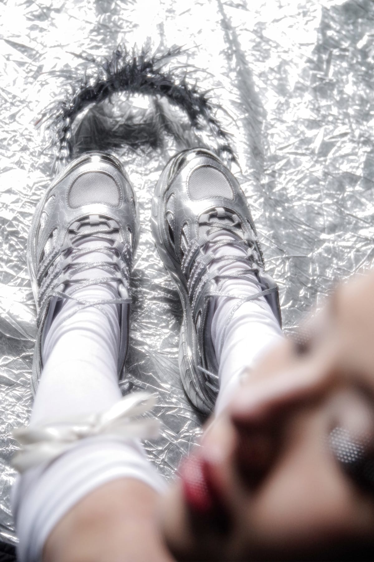 adidas ADISTAR POSE SILVER VEIL | atmos(アトモス) 公式 adidas ADISTAR POSE SILVER VEIL | atmos(アトモス) 公式