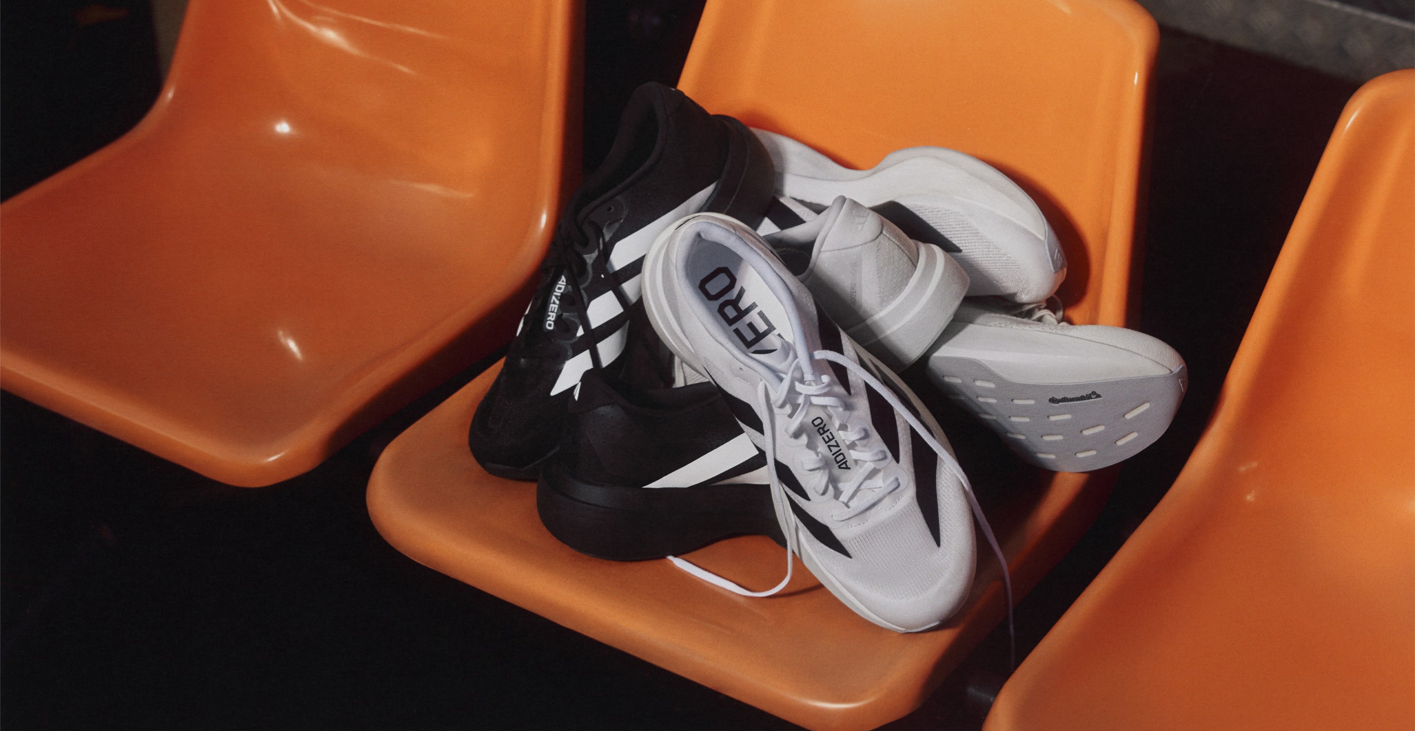 adidas ADIZERO EVO SL M | atmos(アトモス) 公式オンラインストア adidas ADIZERO EVO SL M | atmos(アトモス) 公式オンラインストア