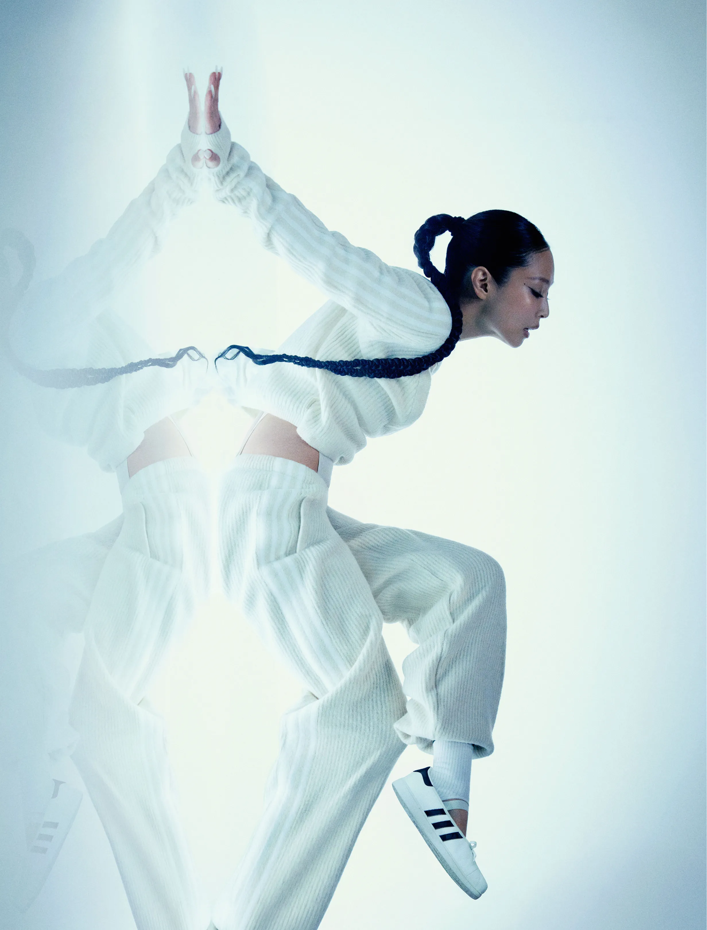 adidas-jennie