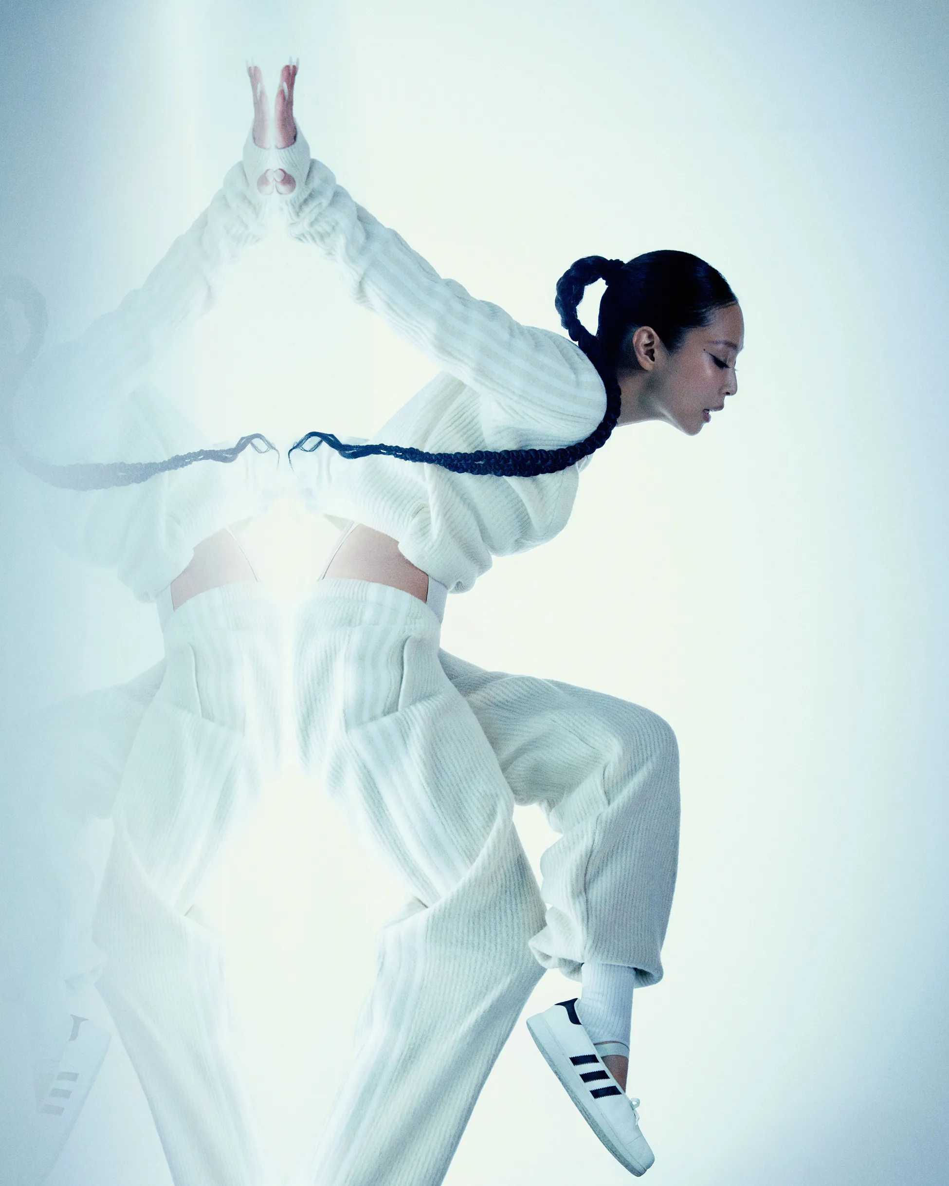 adidas-jennie