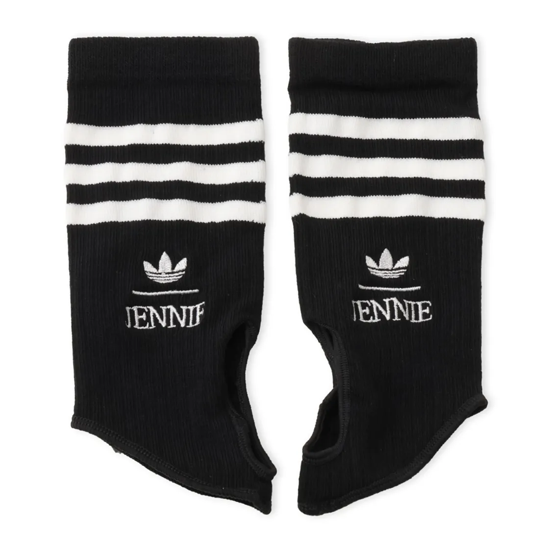 adidas-jennie