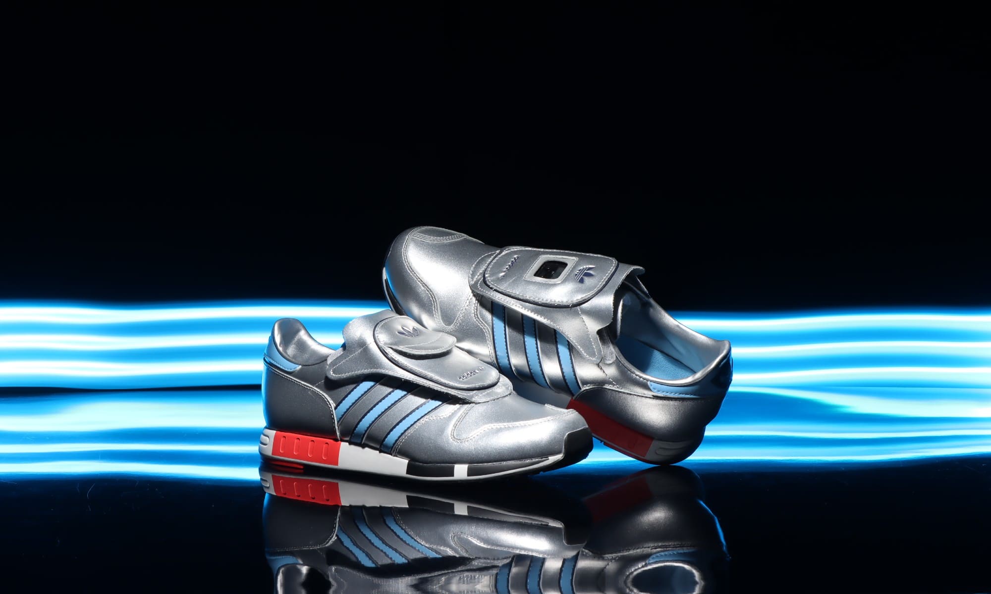 "adidas MICROPACER"