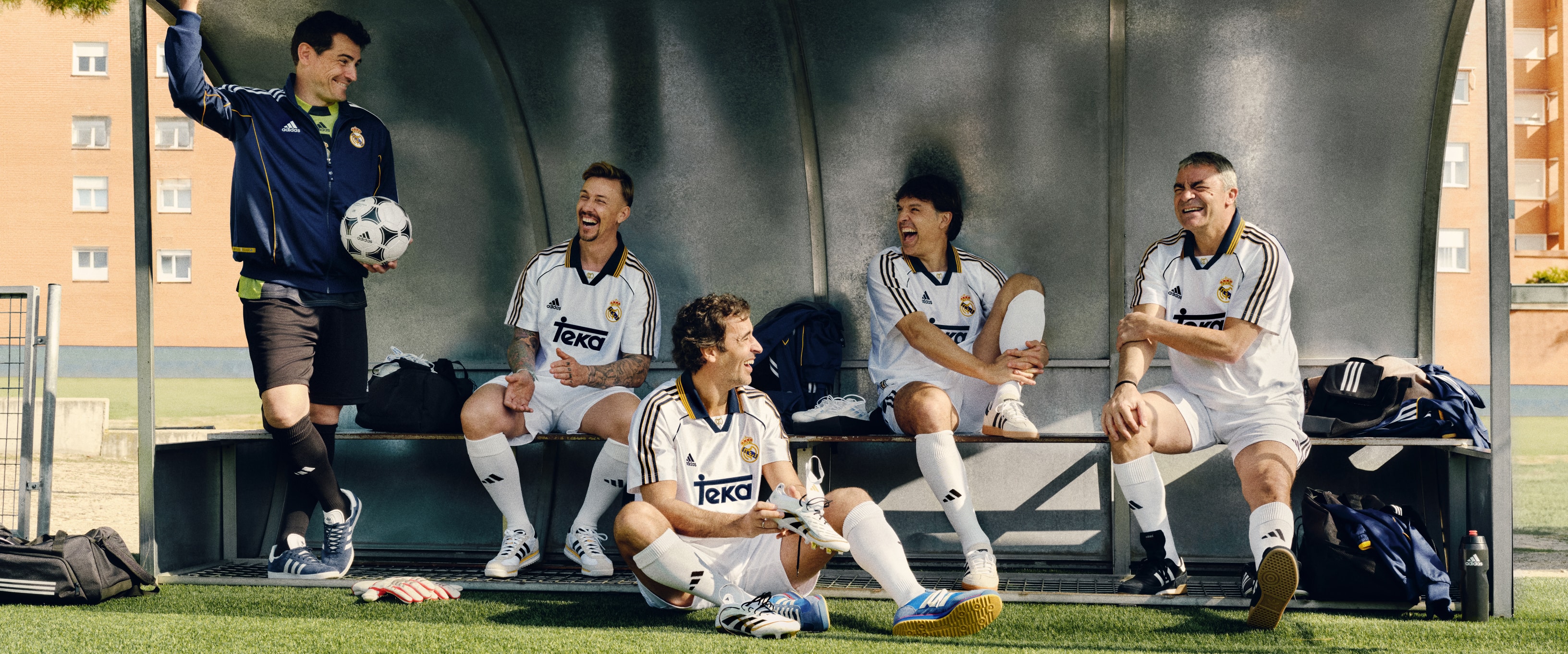 "adiads REAL MADRID 99/00 JERSEY"