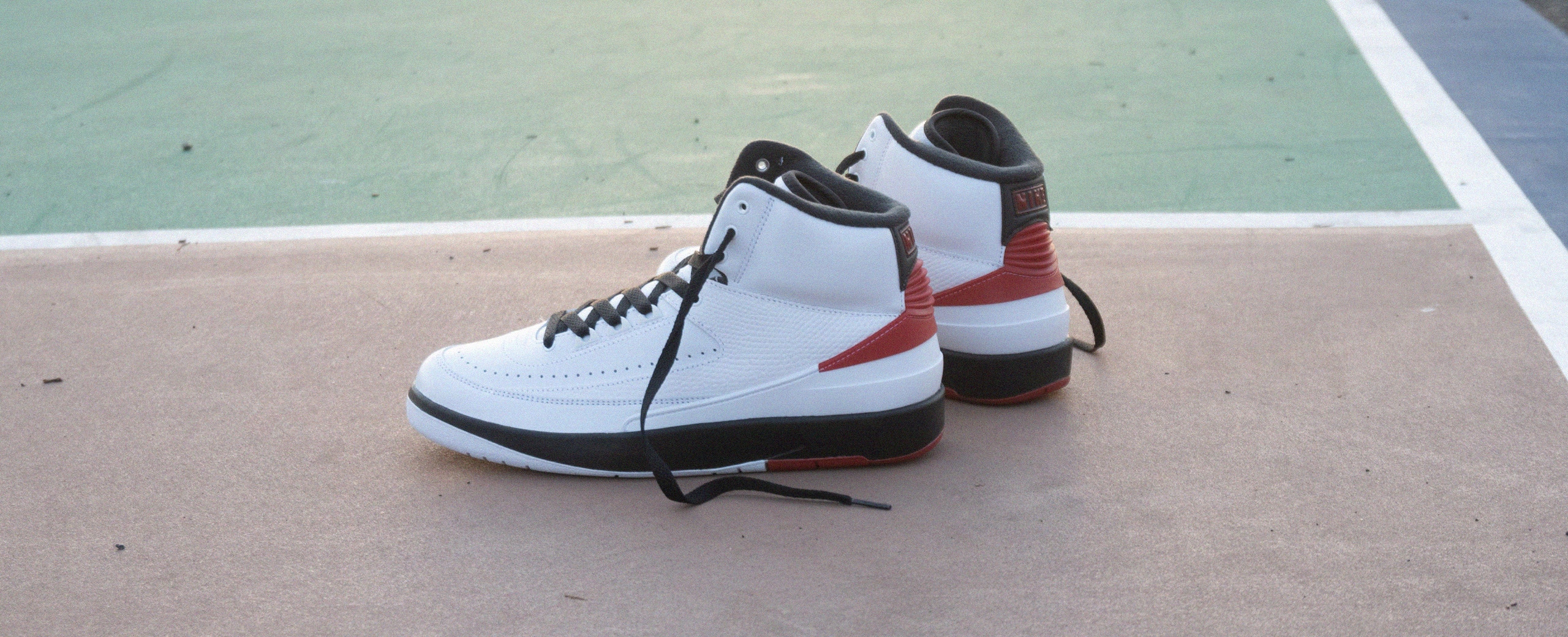 JORDAN BRAND AIR JORDAN 2 RETRO WHITE/VARSITY RED-BLACK 22HO-I