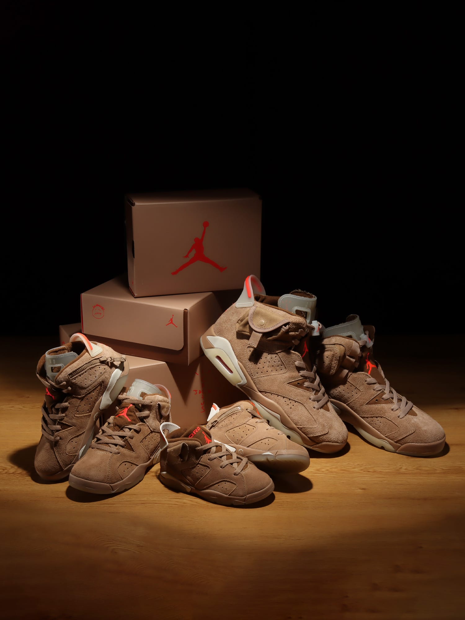 TRAVIS SCOTT NIKE AIR JORDAN 6 トラビス 26.5