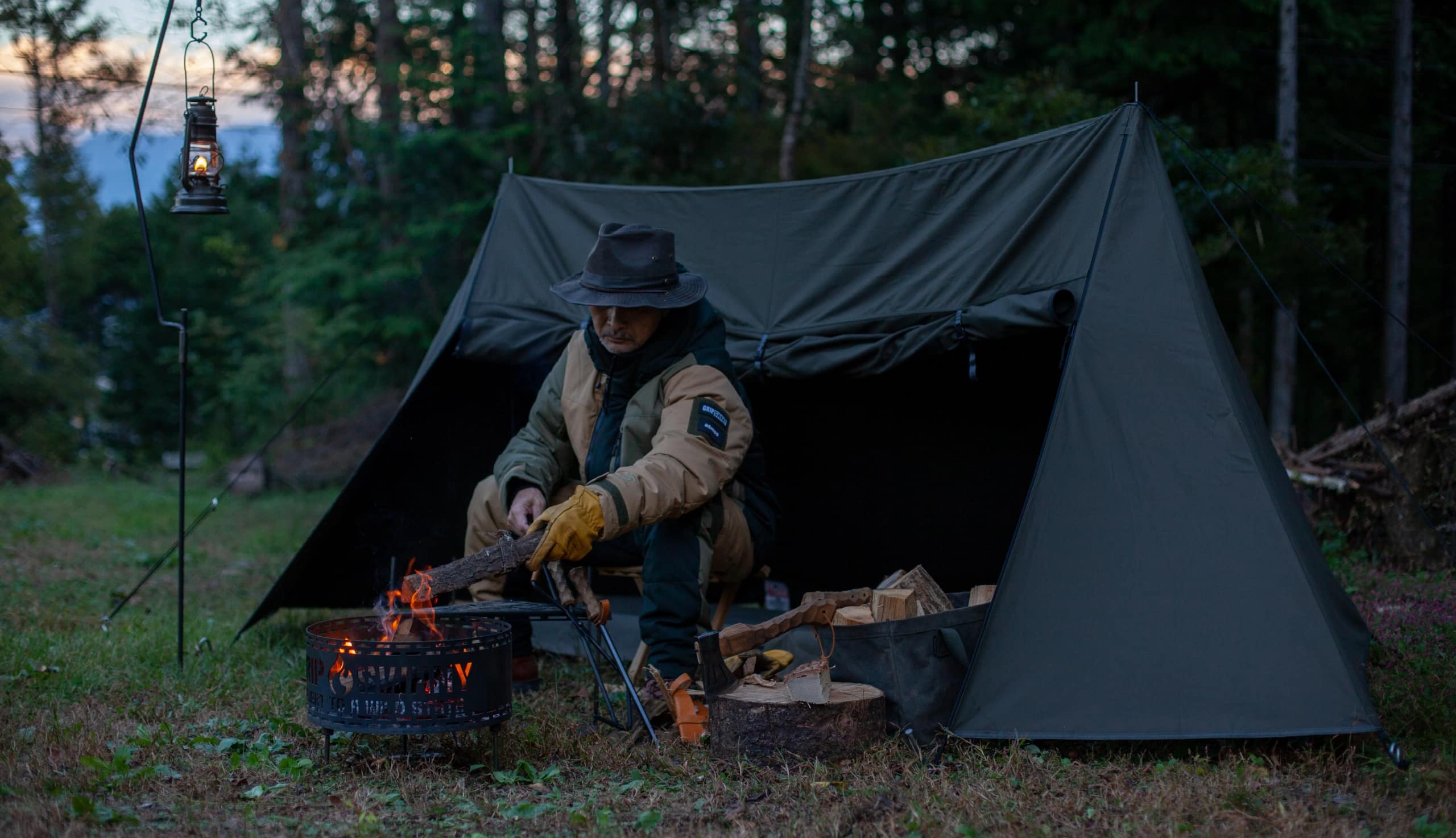 atmos GRIPSWANY FIREPROOF DOWN JACKET Mポリエステル100%詰め物