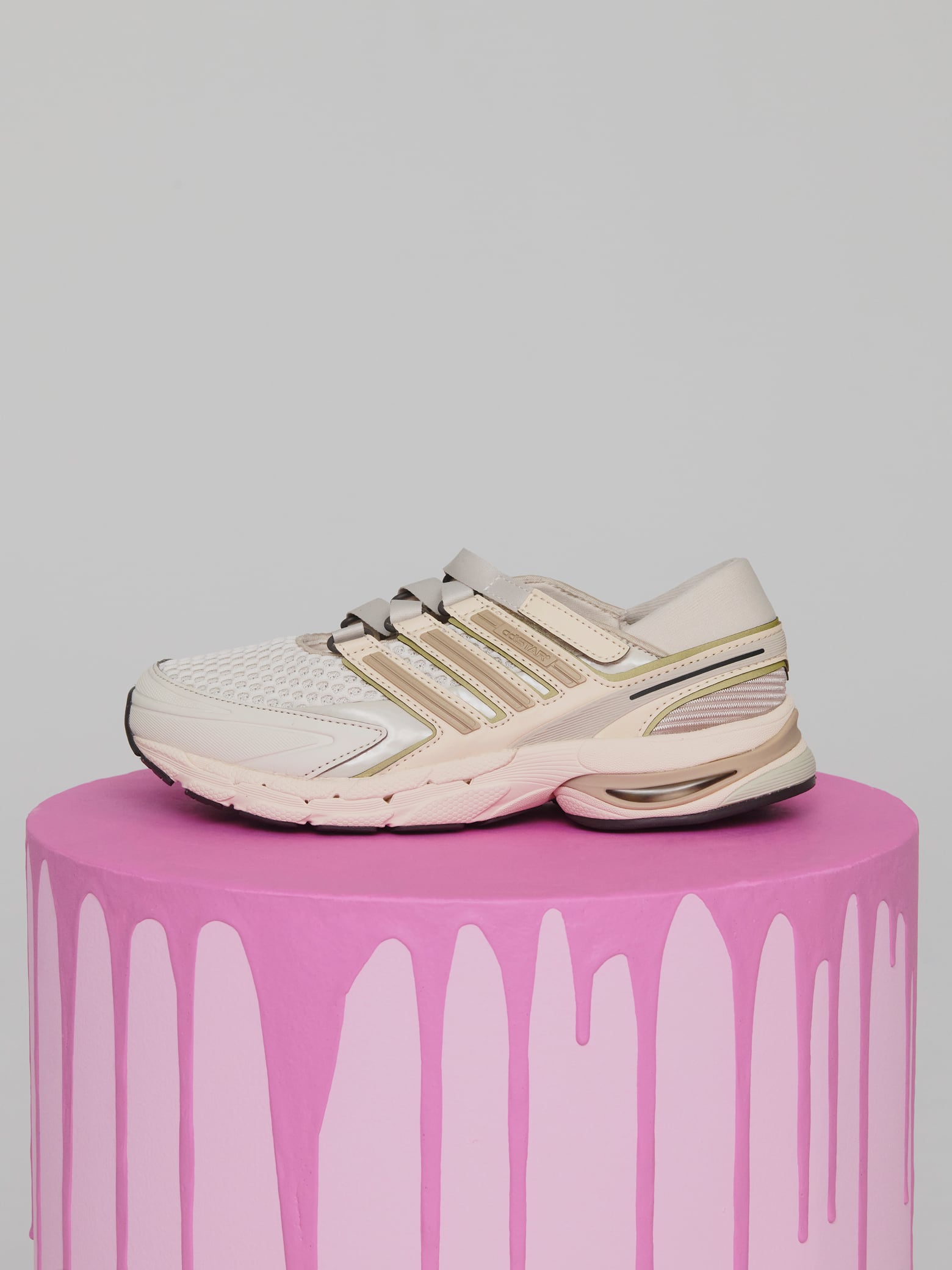 atmos pink Wmns Sandal Collection 2026