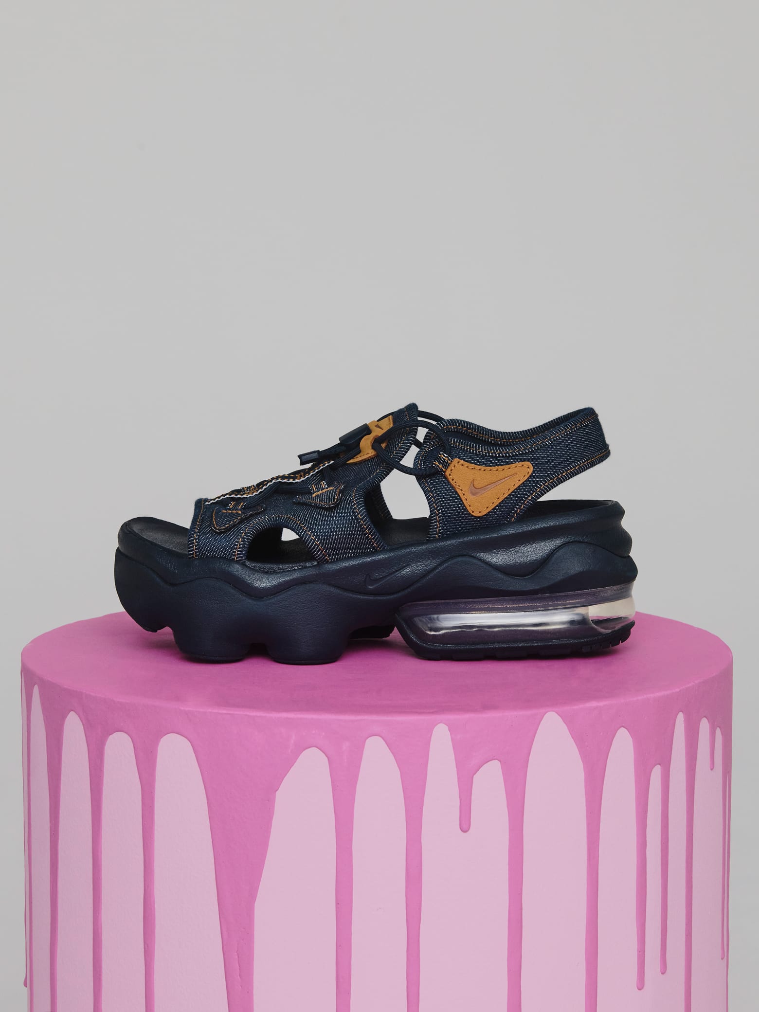 atmos pink Wmns Sandal Collection 2026