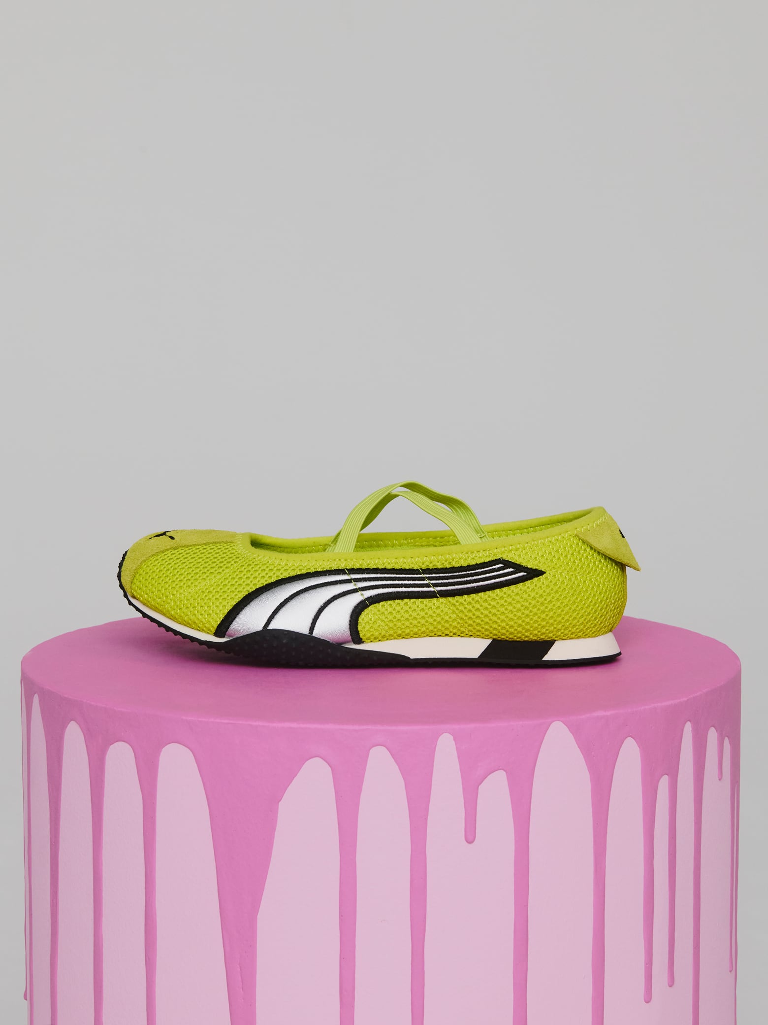 atmos pink Wmns Sandal Collection 2026
