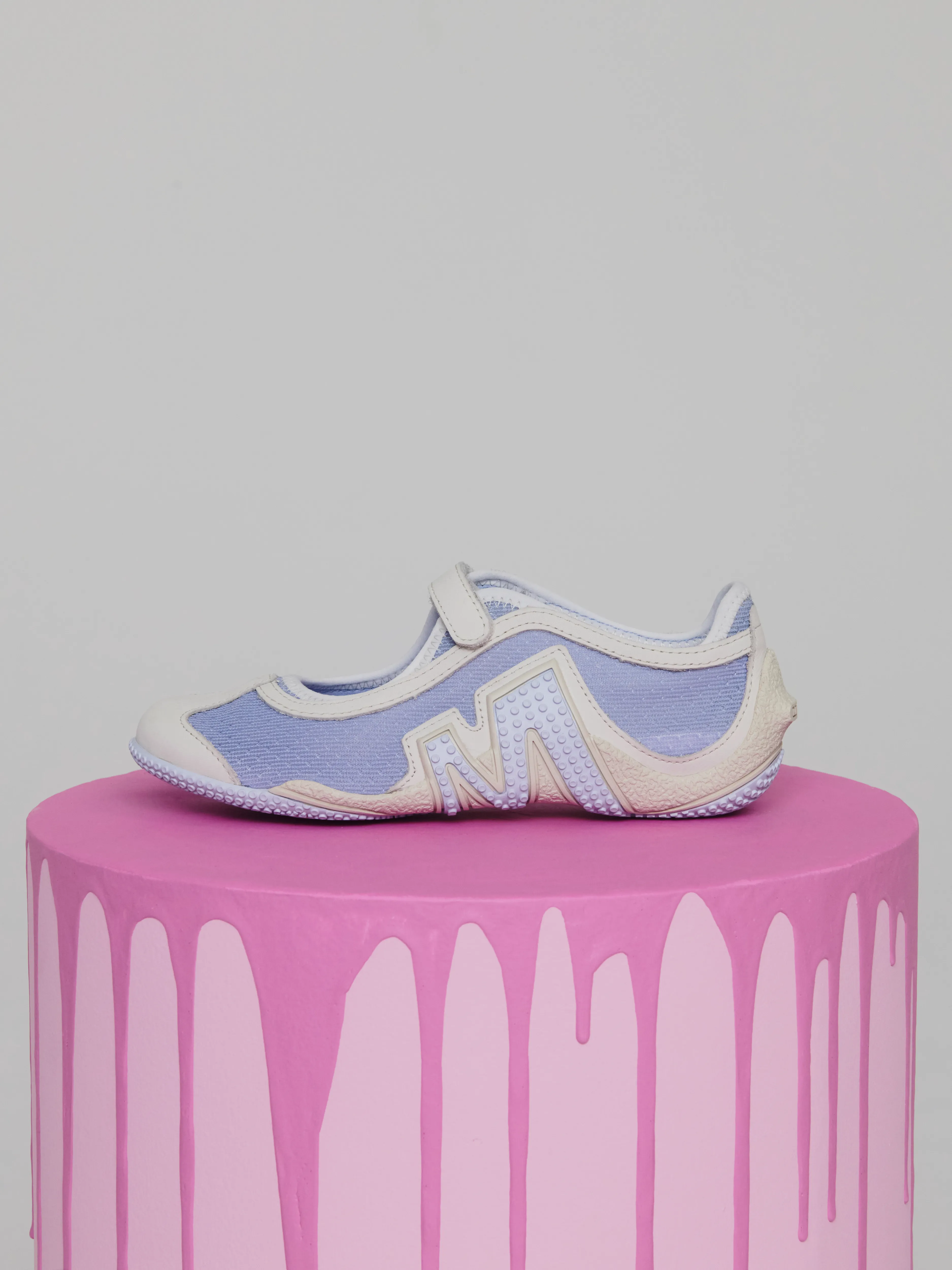 atmos pink Wmns Sandal Collection 2026