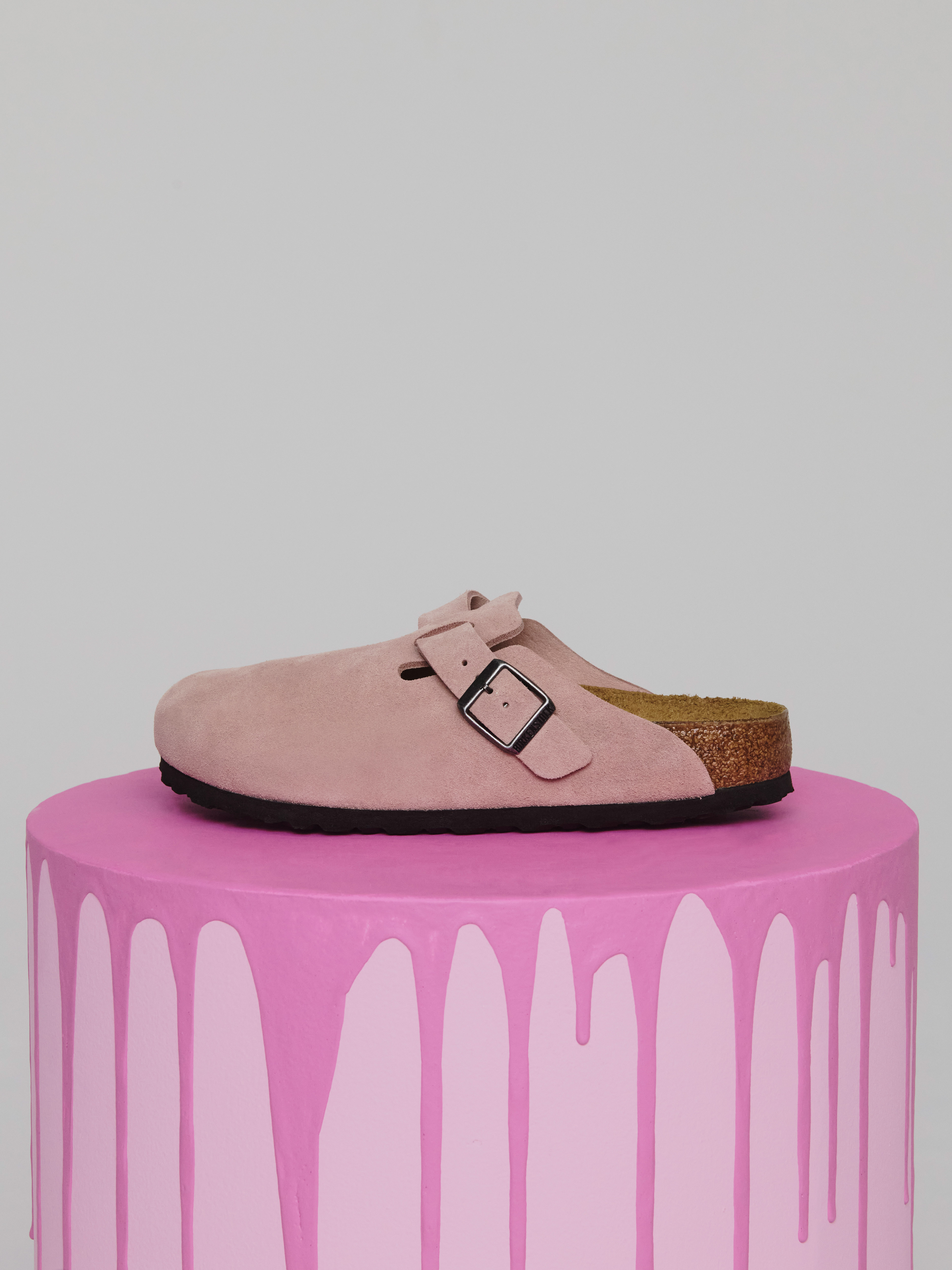 atmos pink Wmns Sandal Collection 2026