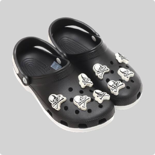 crocs-mastermind-crocs-classic-clog