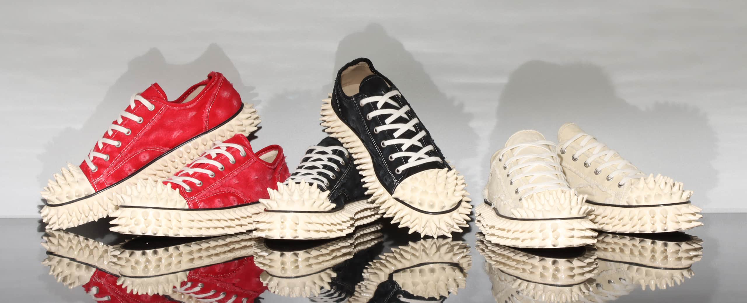 doublet SPIKY CANVAS SNEAKER | atmos（アトモス） 公式オンラインストア