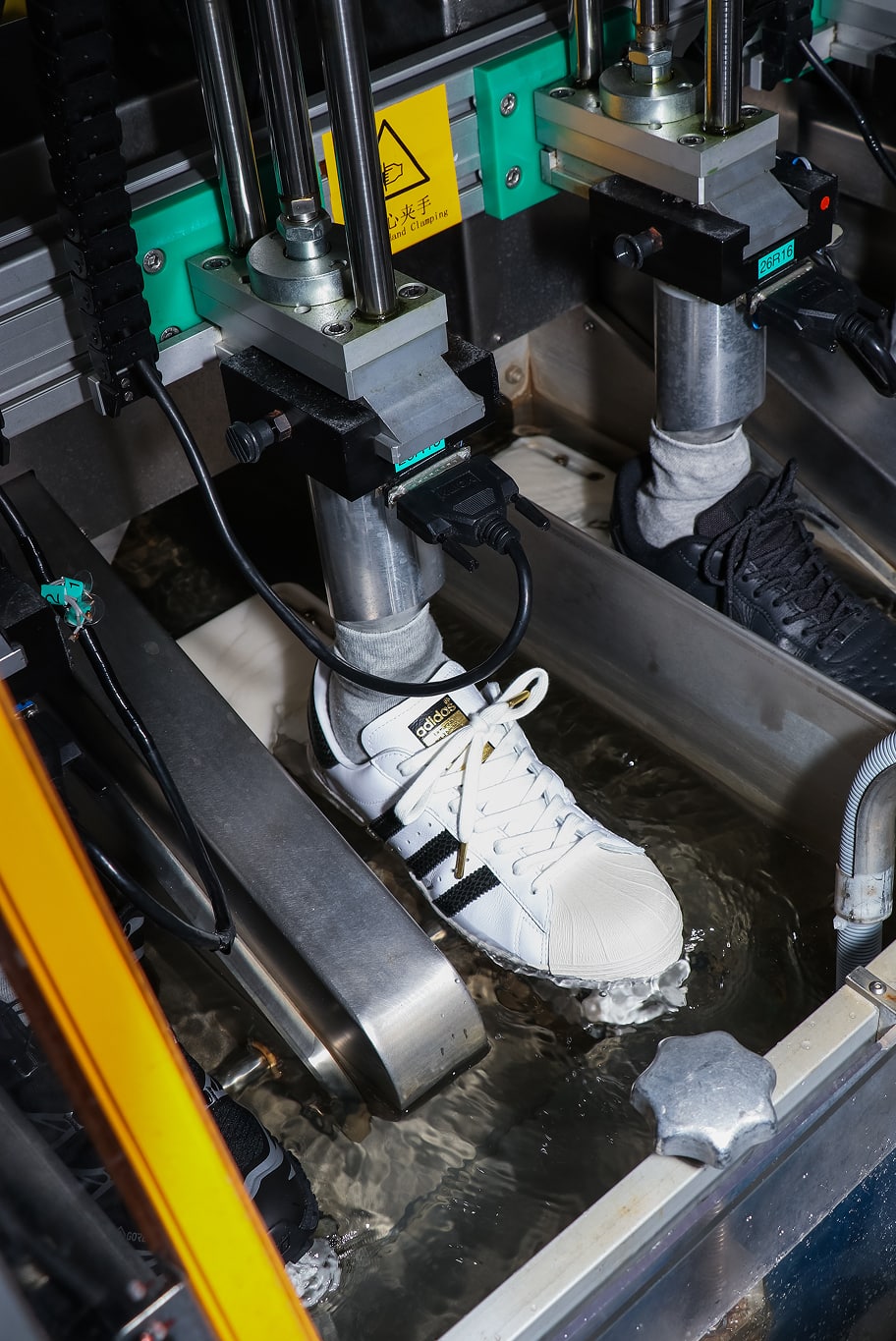 gore-tex-lab-by-atmos-lp