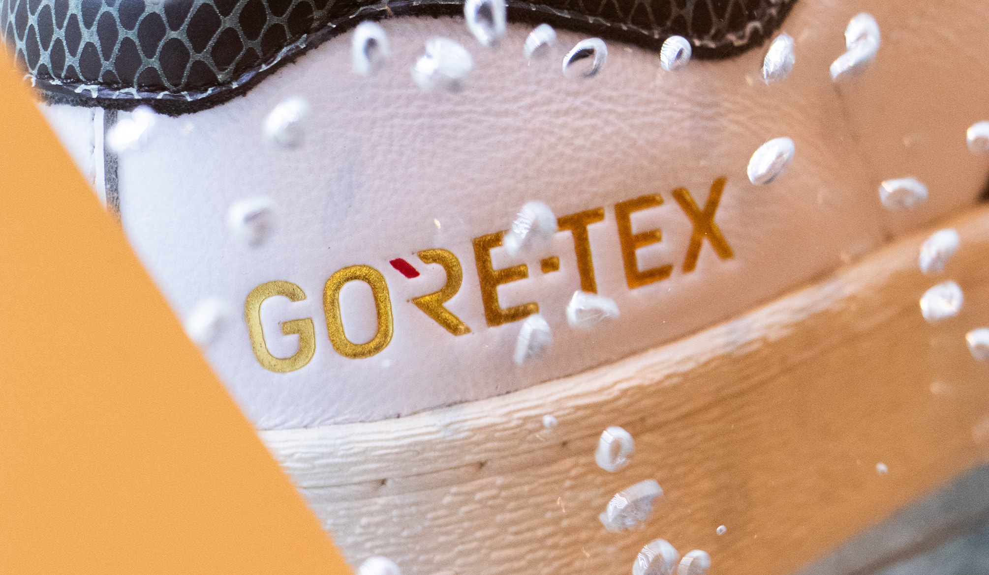 gore-tex-lab-by-atmos-lp