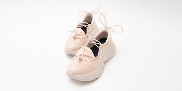 HOKA BONDI MARY JANE | 生まれ変わったメリー・ジェーン。