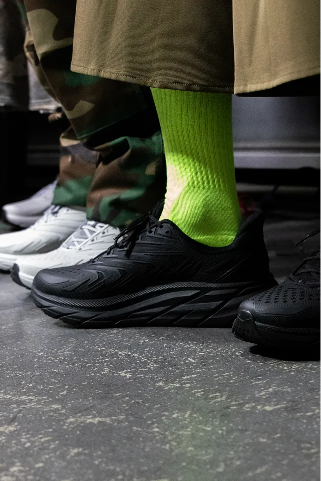 HOKA CLIFTON UTL