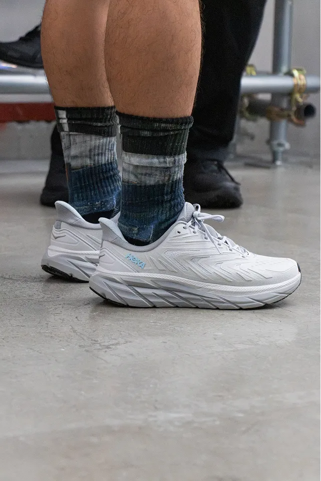 HOKA CLIFTON UTL