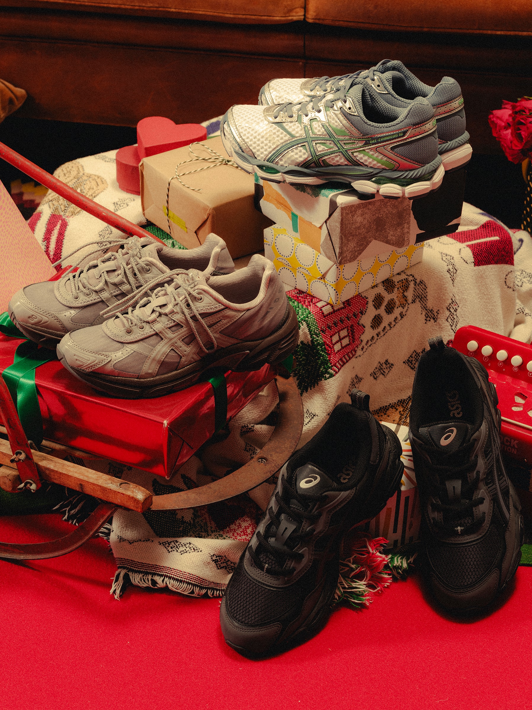 holiday-campaign-look-book