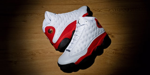 JORDAN BRAND AIR JORDAN 13 RETRO "University Red"