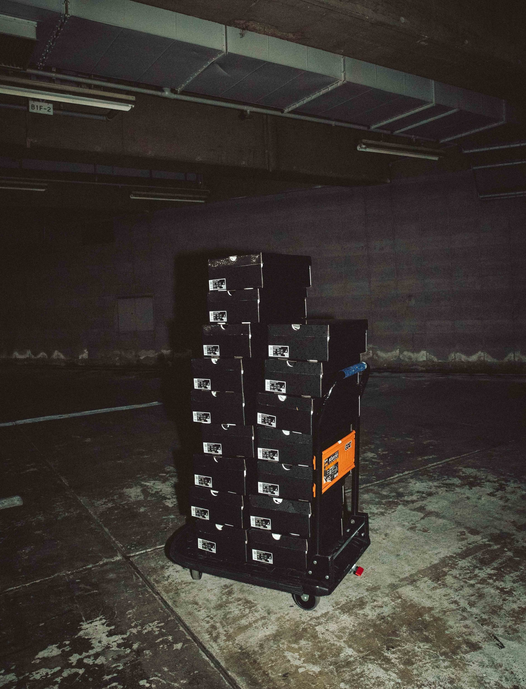 jordan-brand-air-jordan-4-retro-black-cat-look-book