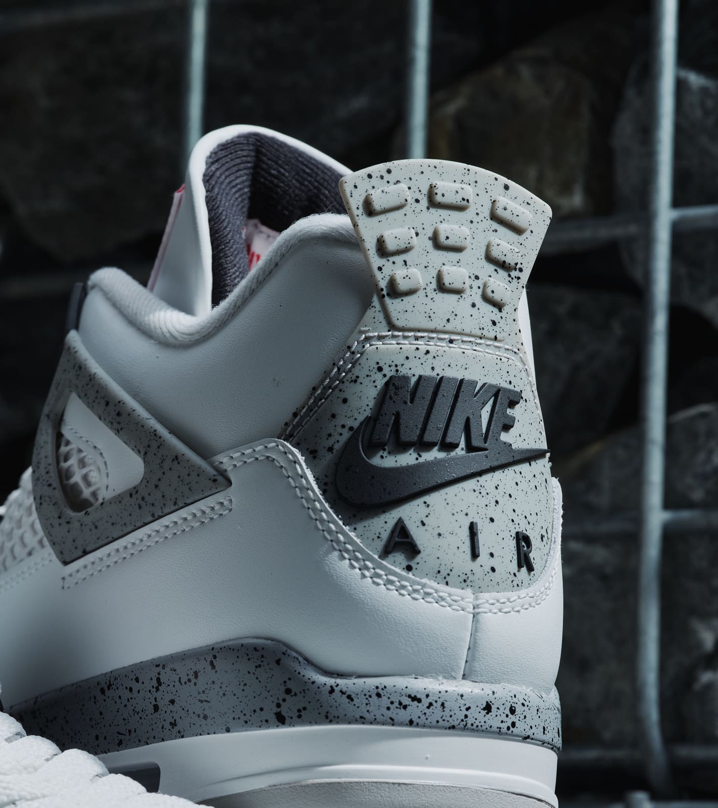 JORDAN BRAND AIR JORDAN 4 RETRO WHITE CEMENT