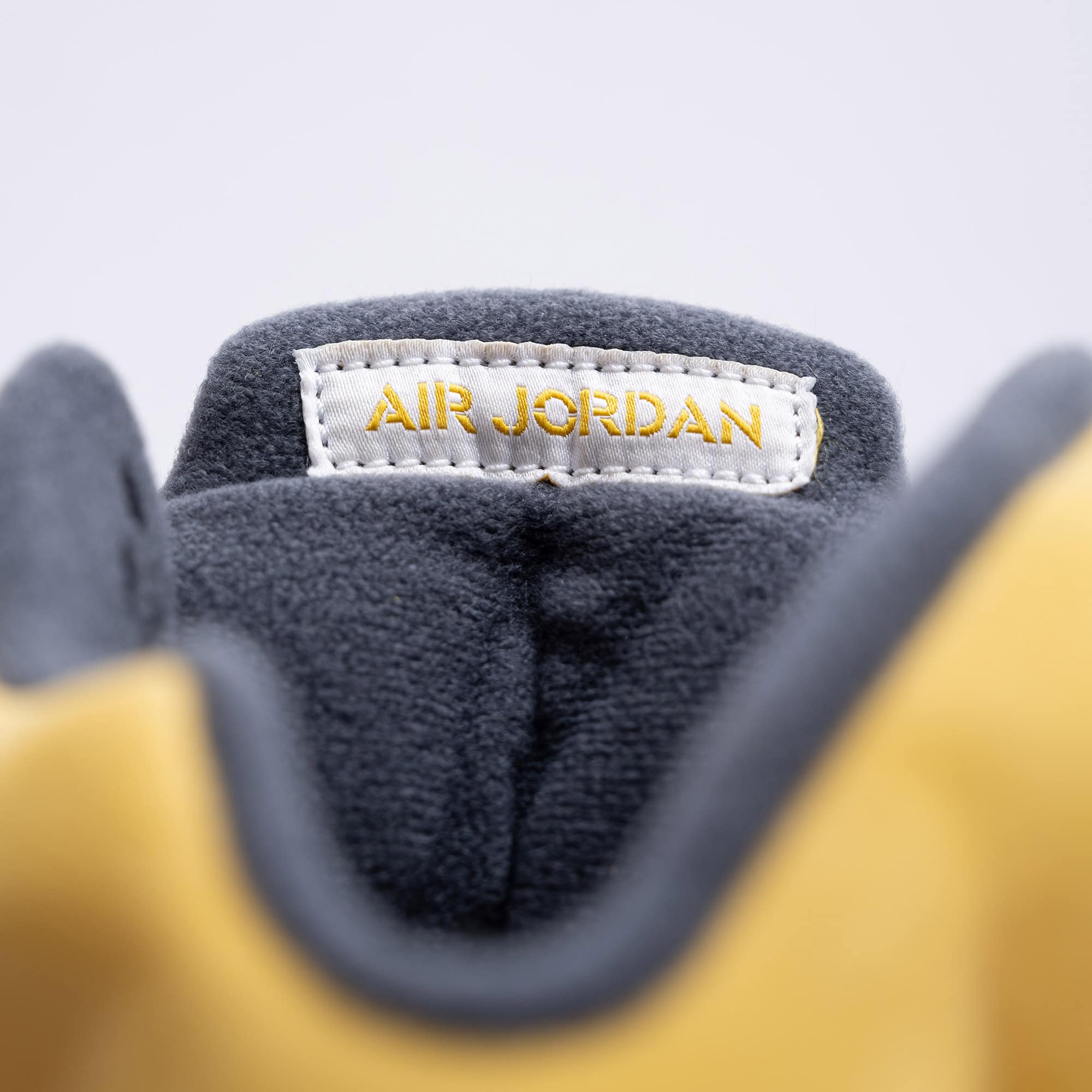 JORDAN BRAND AIR JORDAN 5 RETRO T23