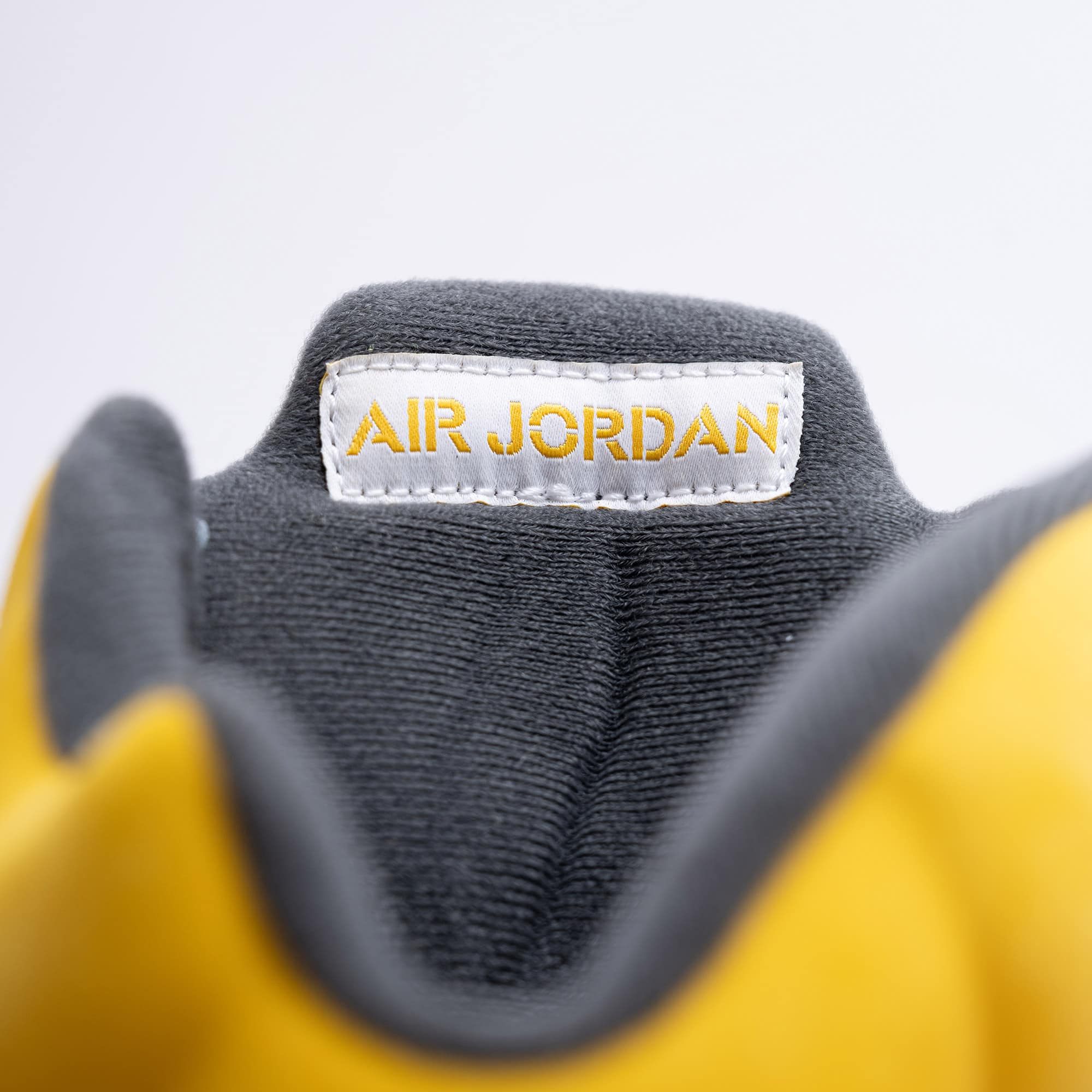 JORDAN BRAND AIR JORDAN 5 RETRO T23