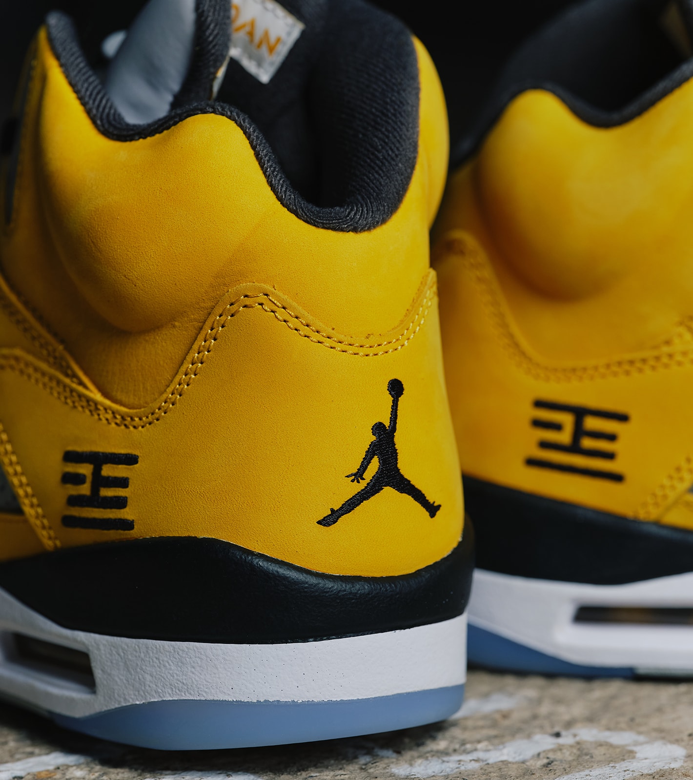 JORDAN BRAND AIR JORDAN 5 RETRO T23