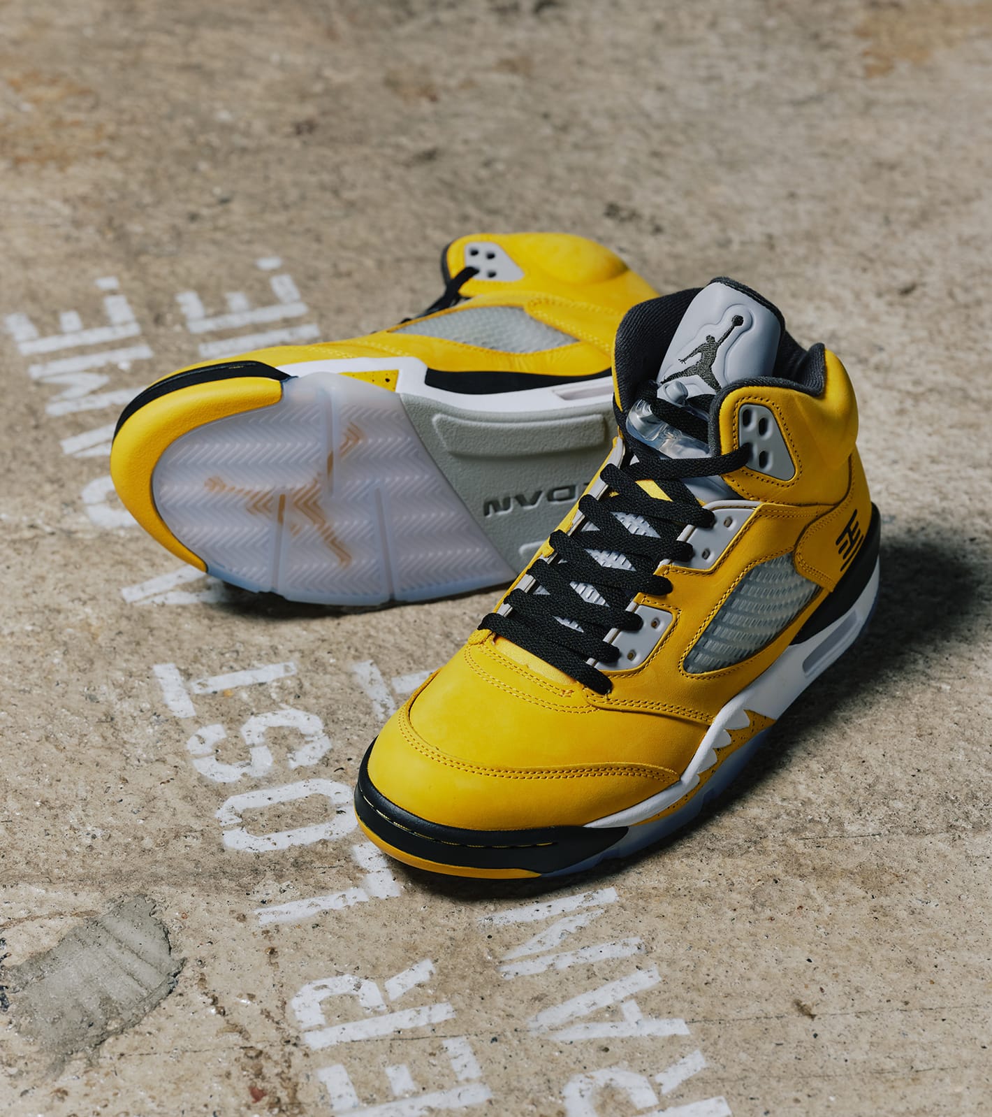 JORDAN BRAND AIR JORDAN 5 RETRO T23
