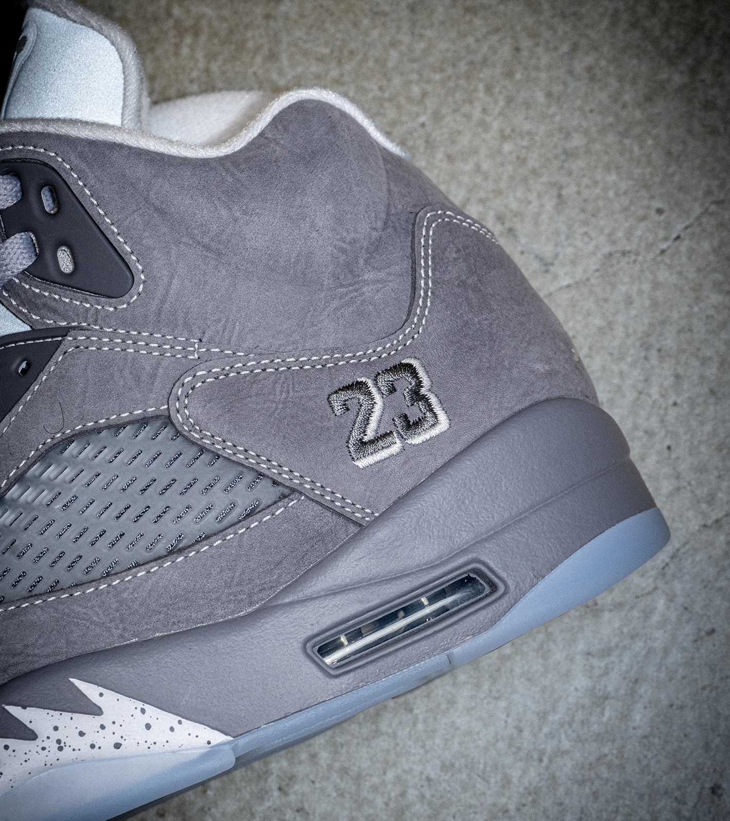 JORDAN BRAND AIR JORDAN 5 RETRO Wolf Grey