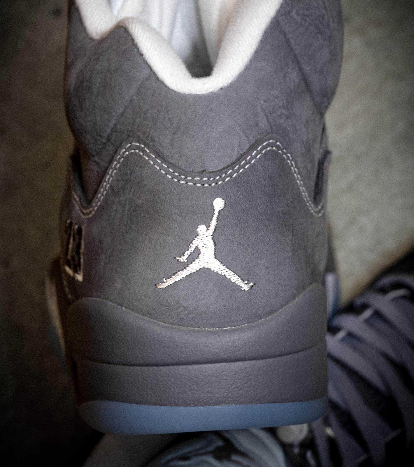 JORDAN BRAND AIR JORDAN 5 RETRO Wolf Grey