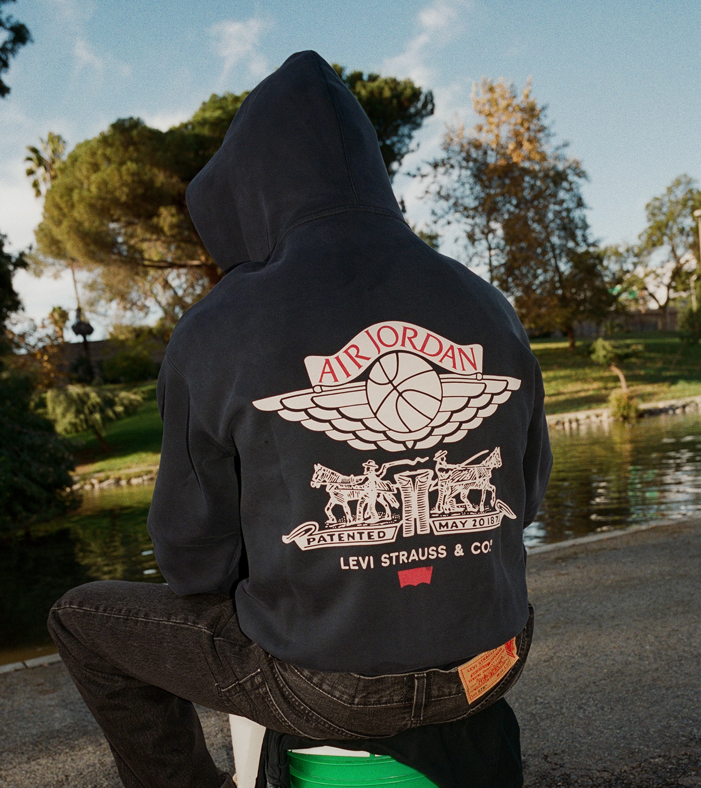 JORDAN BRAND x Levis AIR JORDAN 3 RETRO