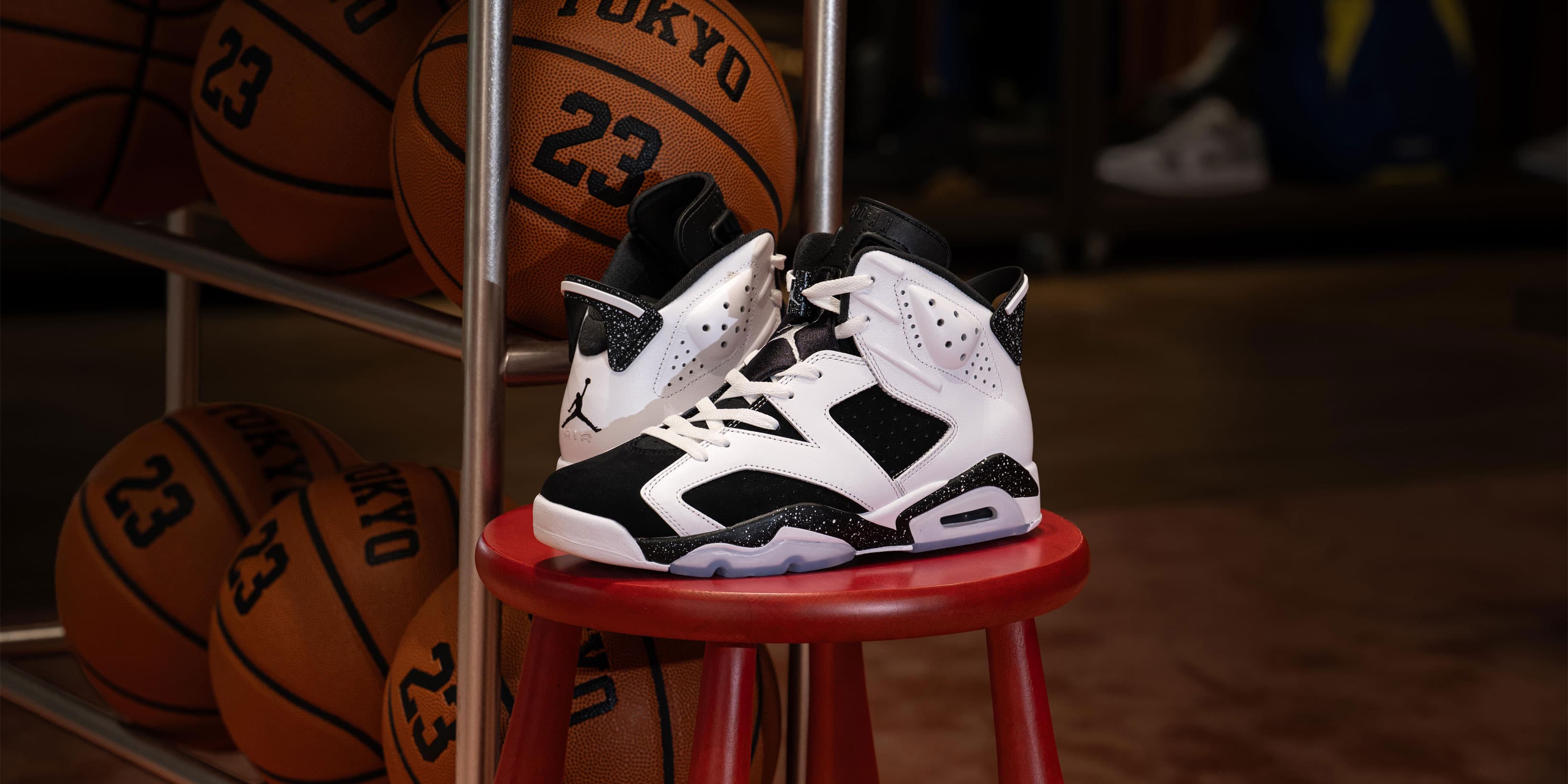AIR JORDAN 6 RETRO