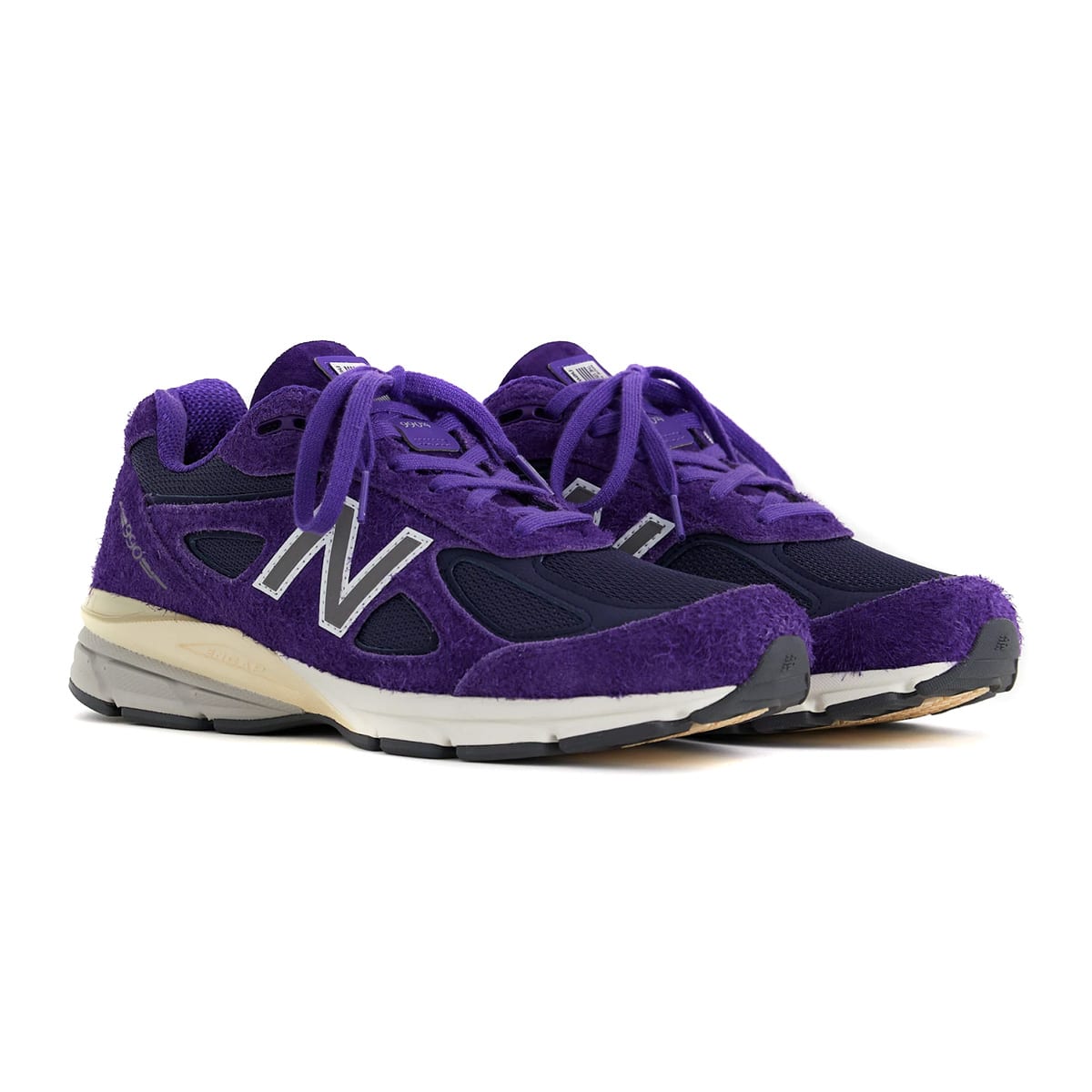 New Balance U990TB4