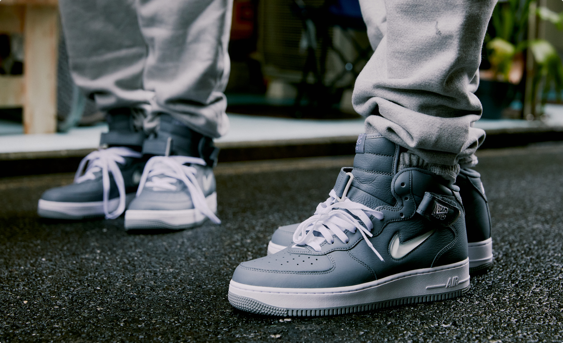 売れた場合は申し訳ございませんNIKEナイキ　AIR FORCE １　MID