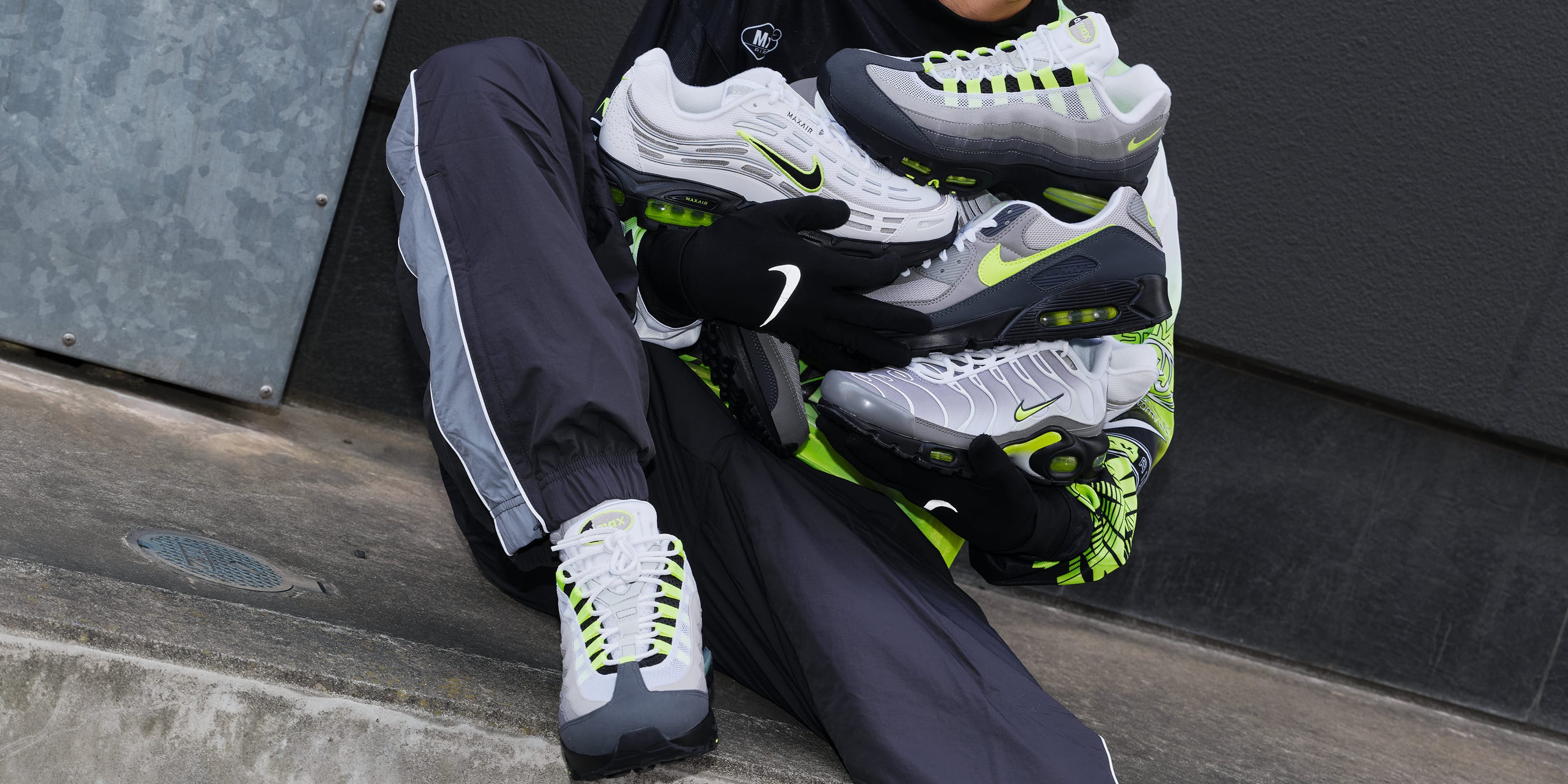 NIKE AIR MAX NEON PACK