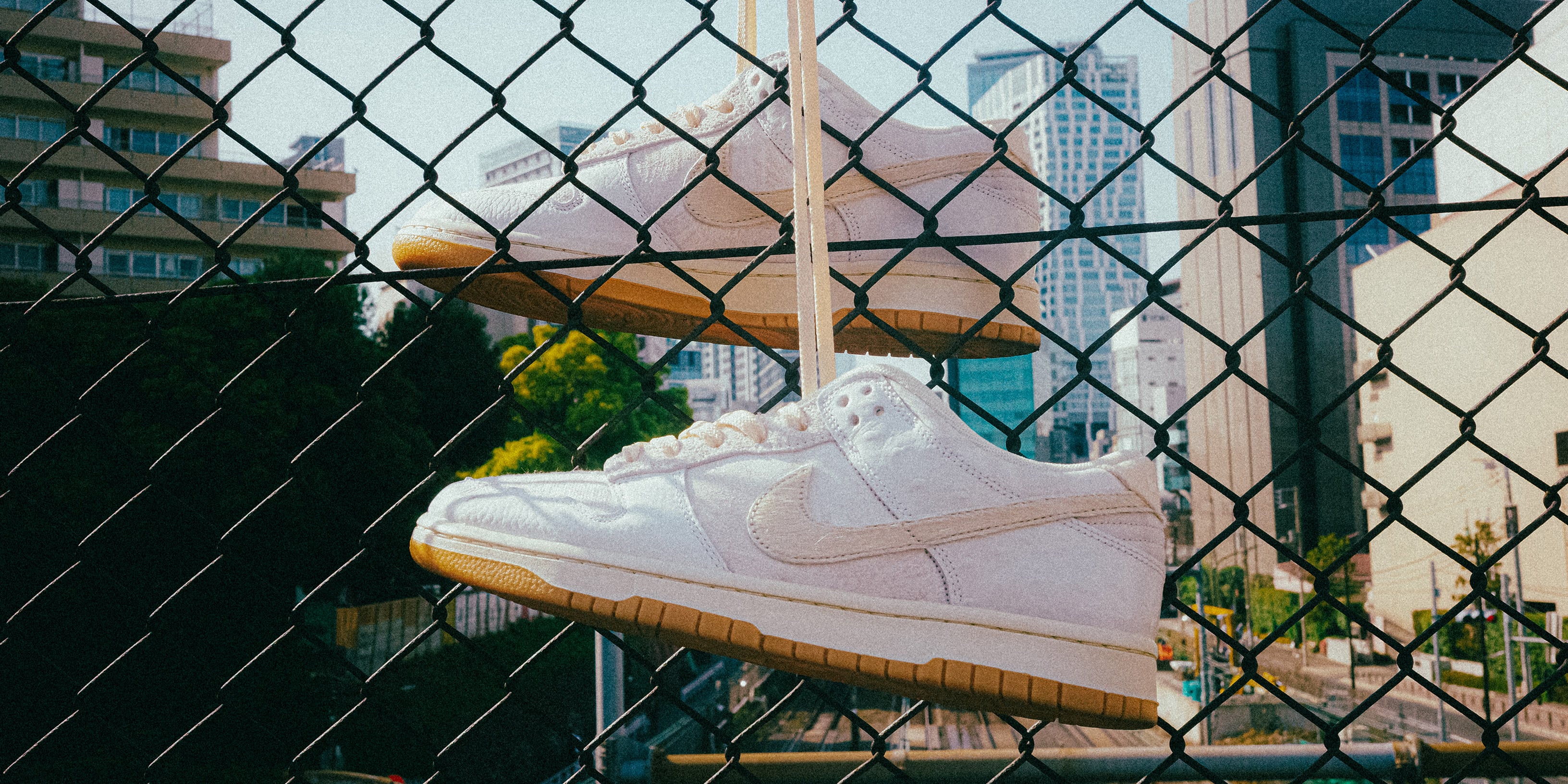 "NIKE DUNK LOW RETRO QS "TOKYO" CITY EDITION"