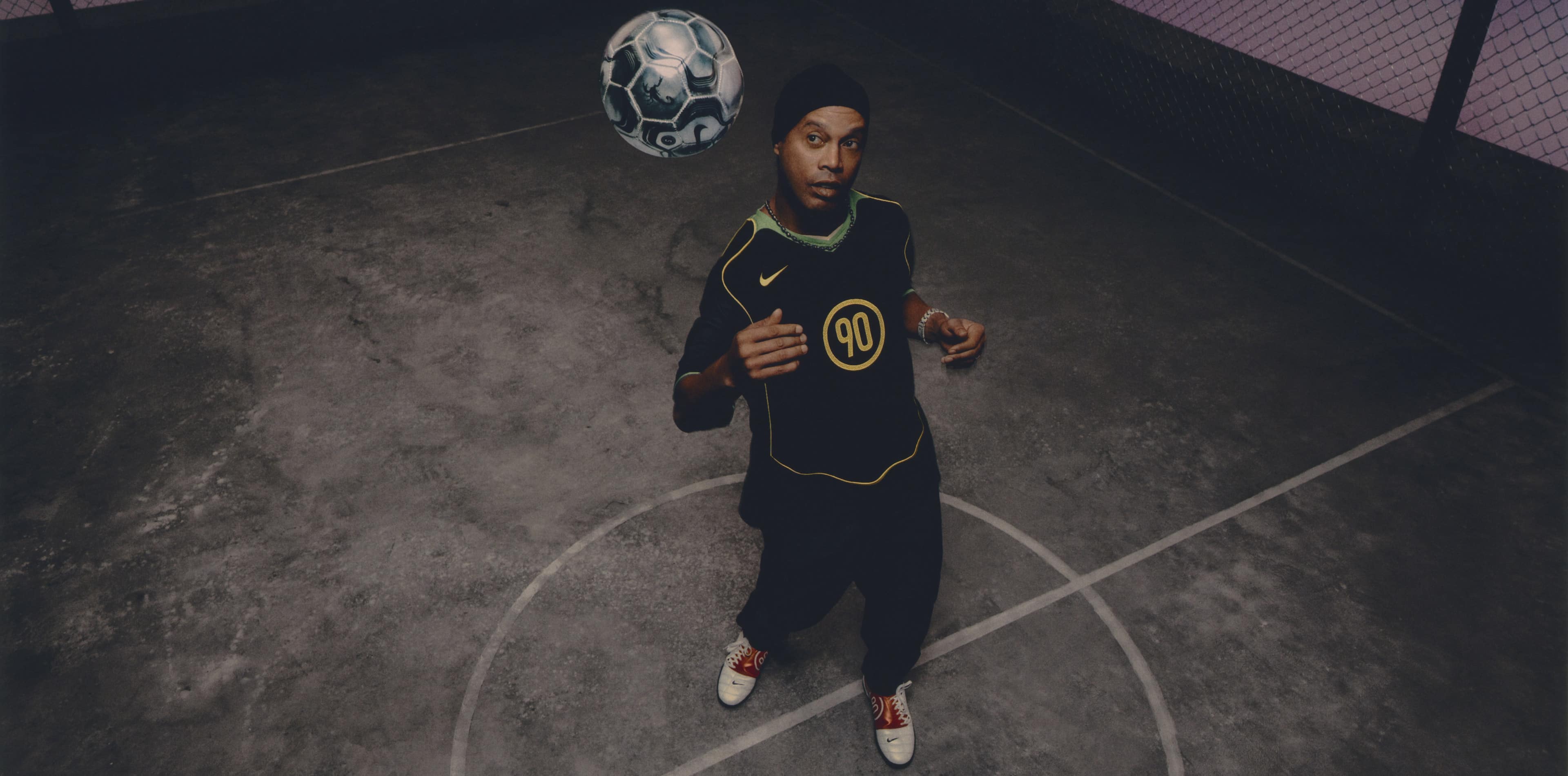 NIKE FOOTBALL COLLECTION FA25
