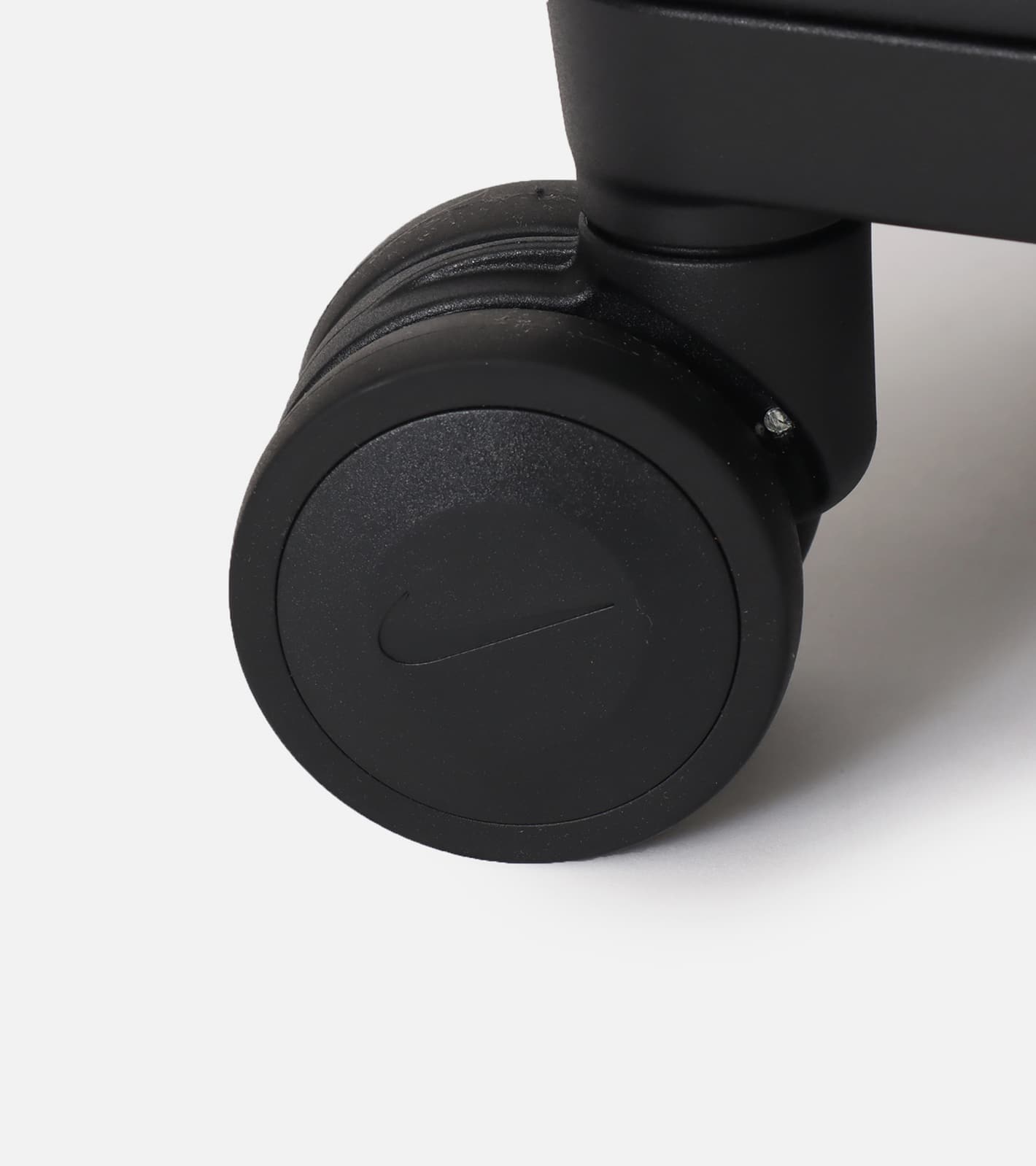 NIKE HARDSHELL LUGGAGE