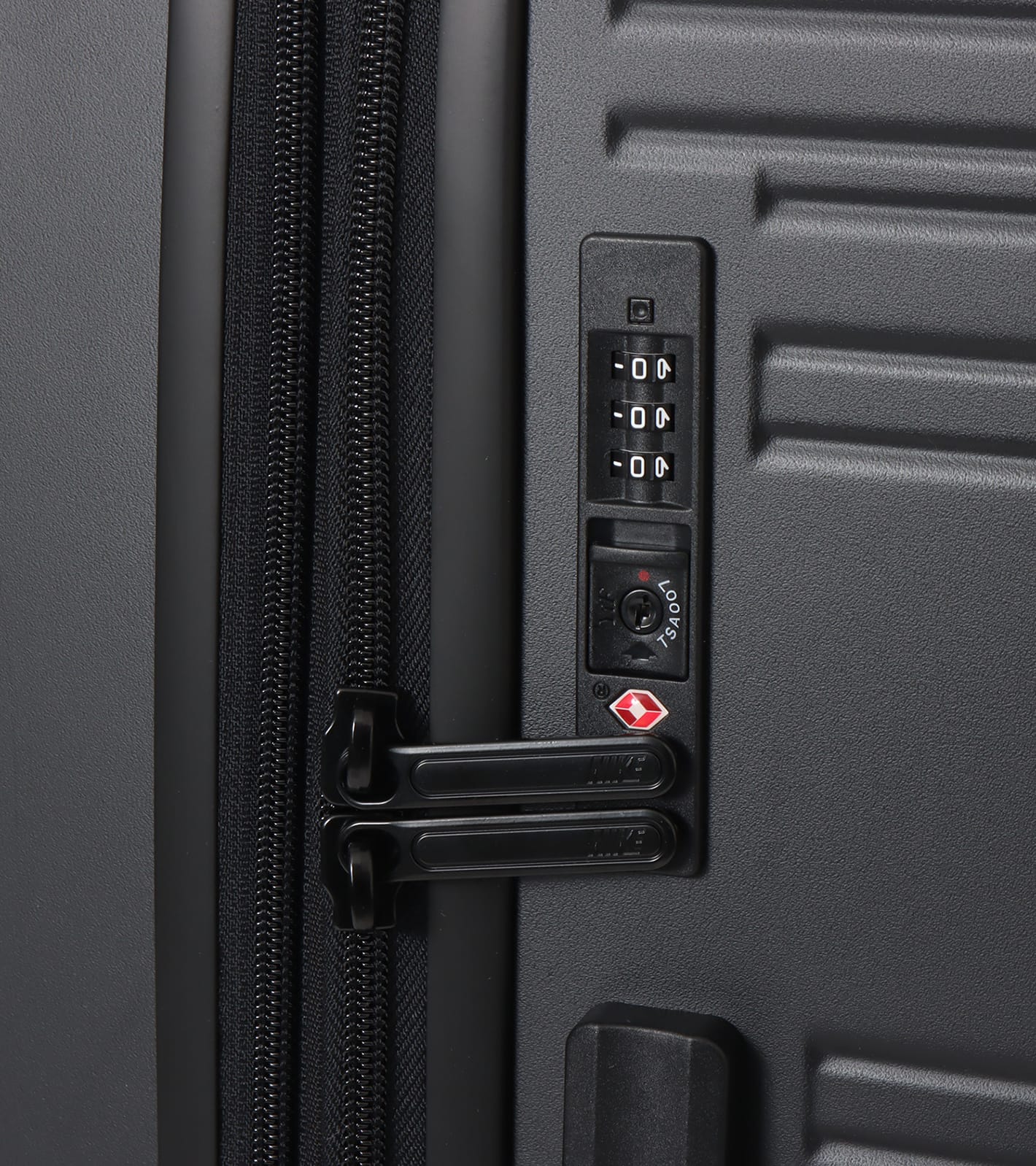 NIKE HARDSHELL LUGGAGE