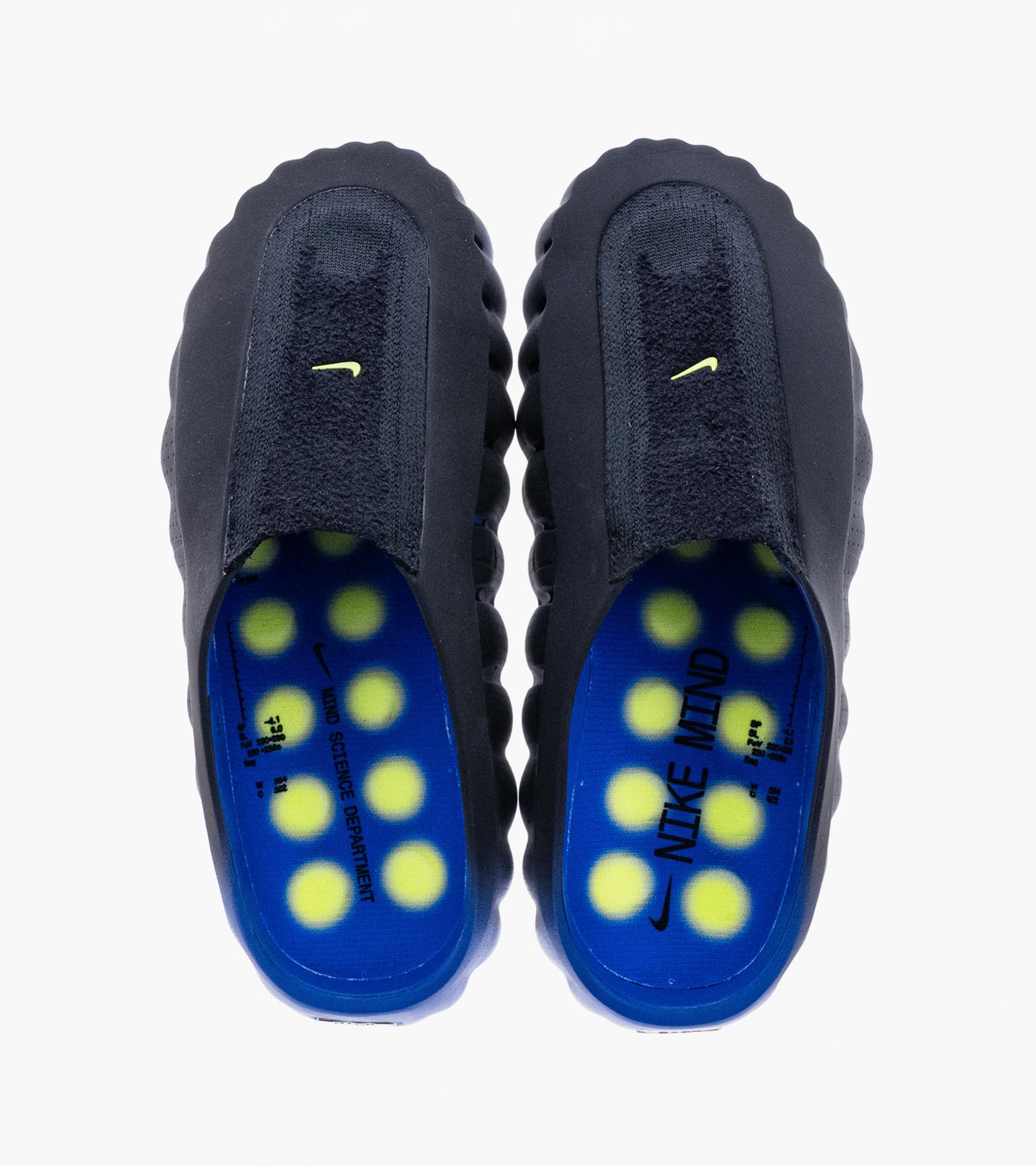 NIKE MIND FLYKNIT