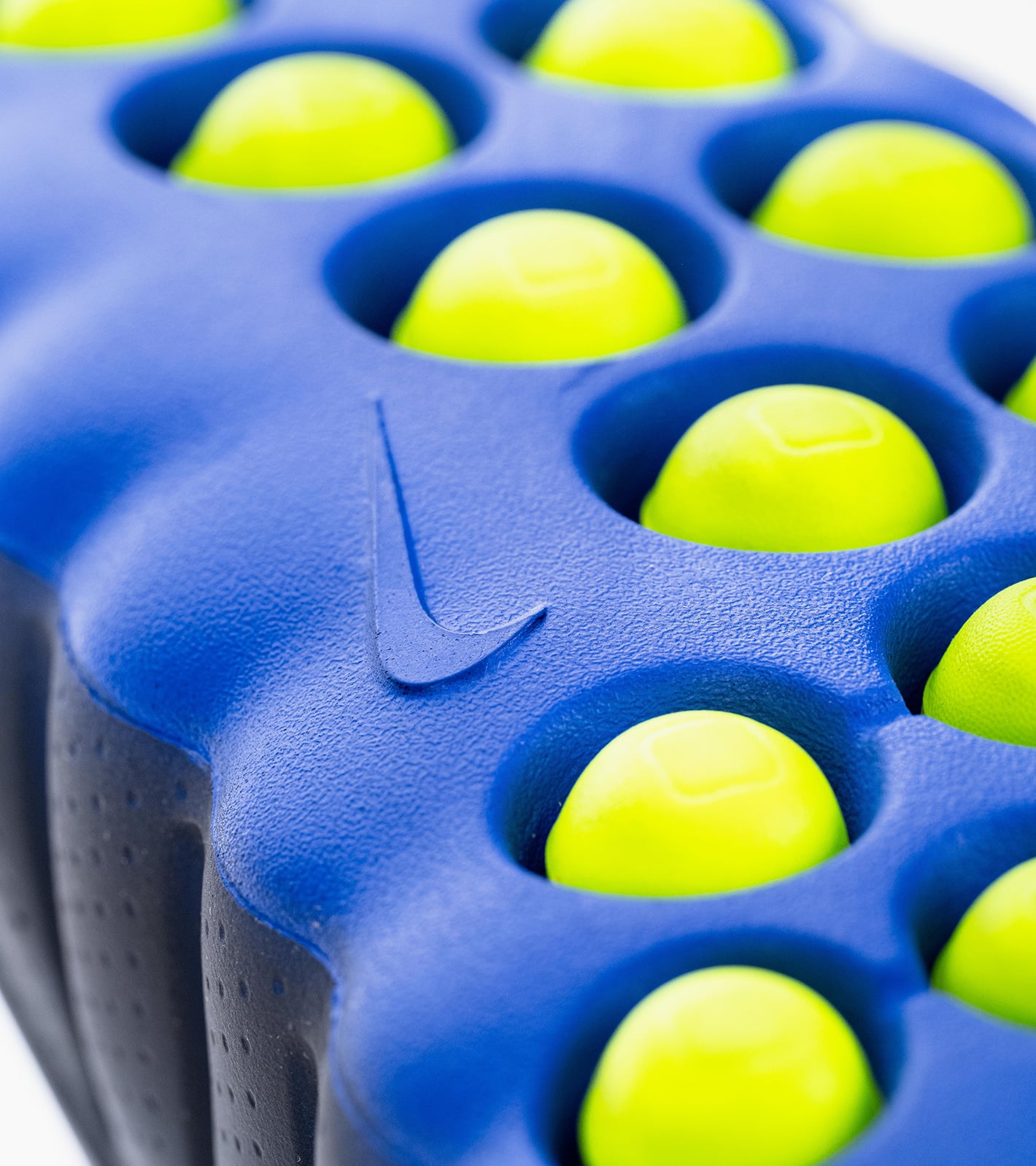 NIKE MIND FLYKNIT