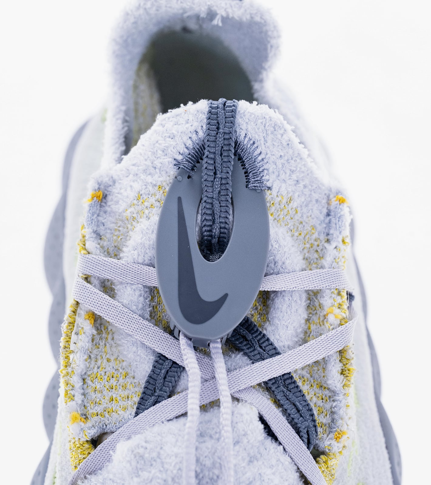 NIKE MIND FLYKNIT