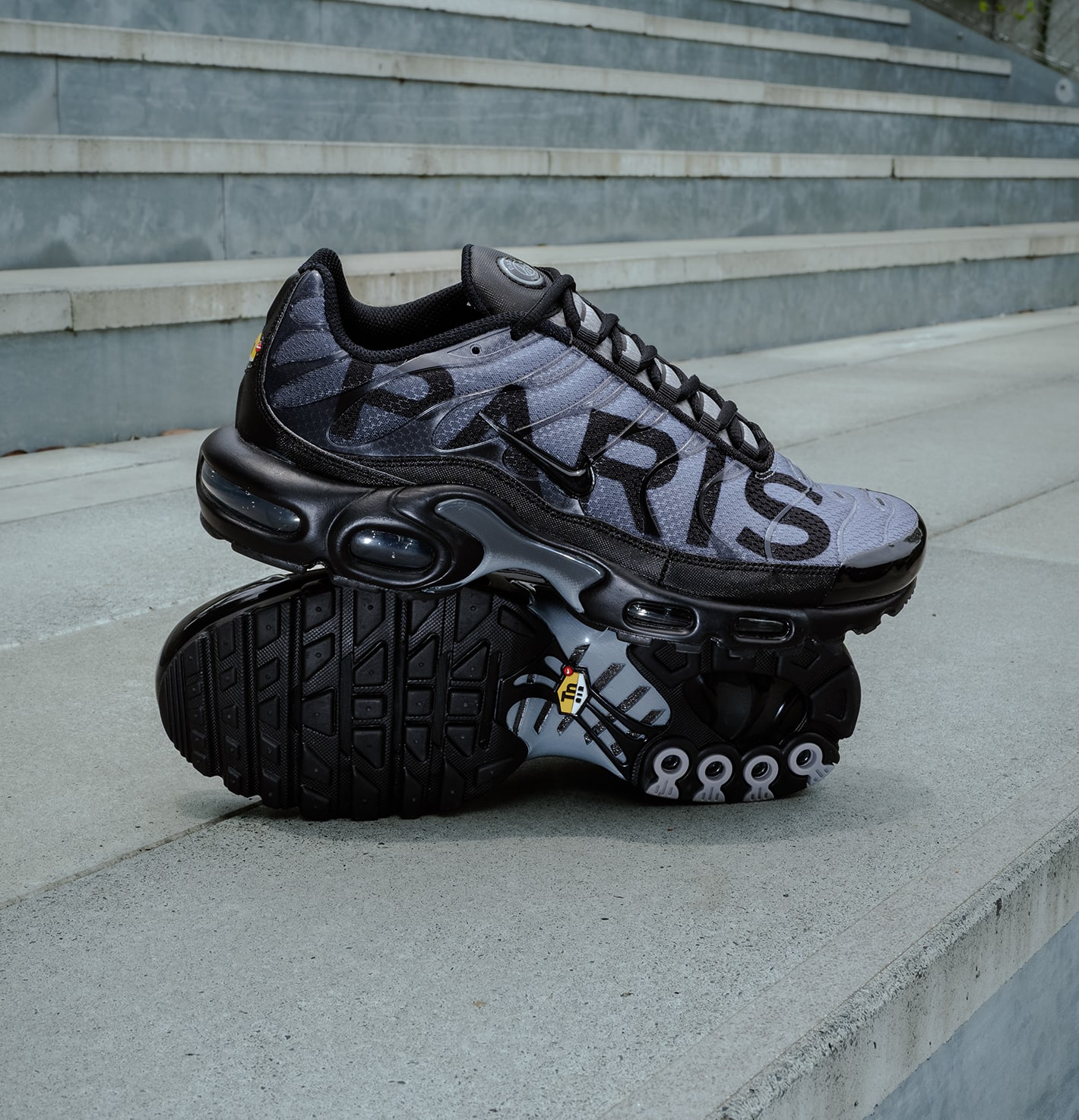 AIR MAX PLUS
