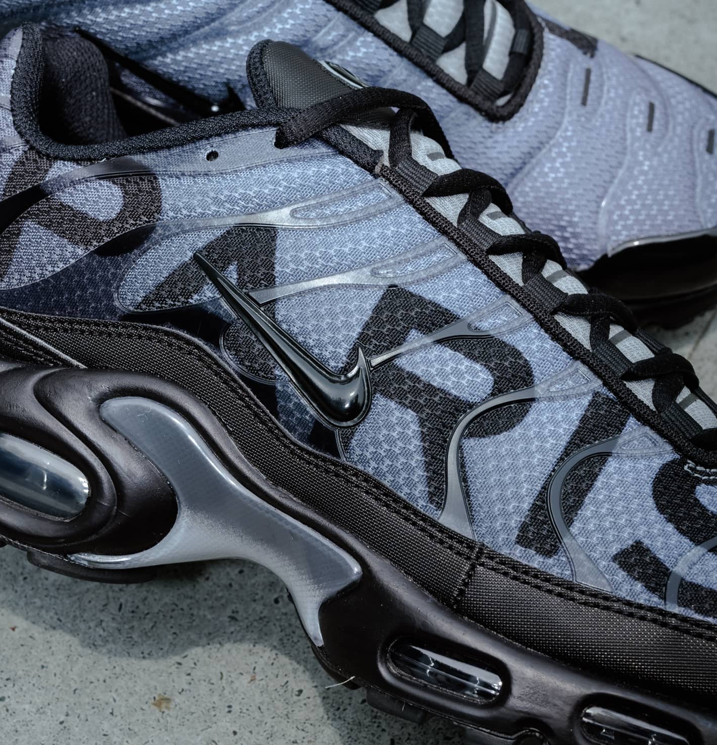 AIR MAX PLUS