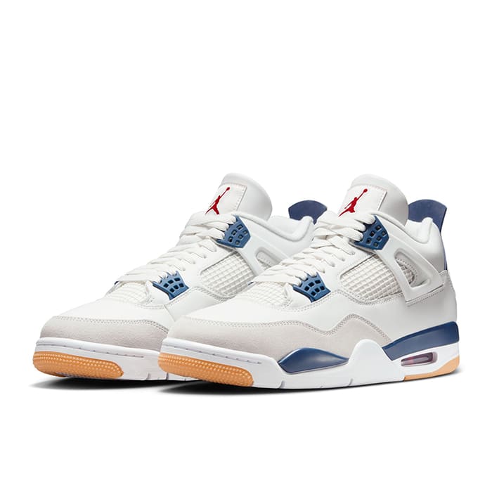 NIKE SB AIR JORDAN 4