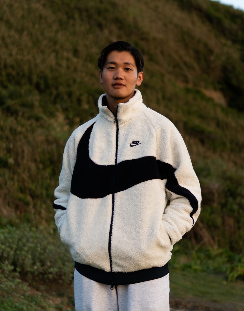 Nike swoosh jacket full zip online